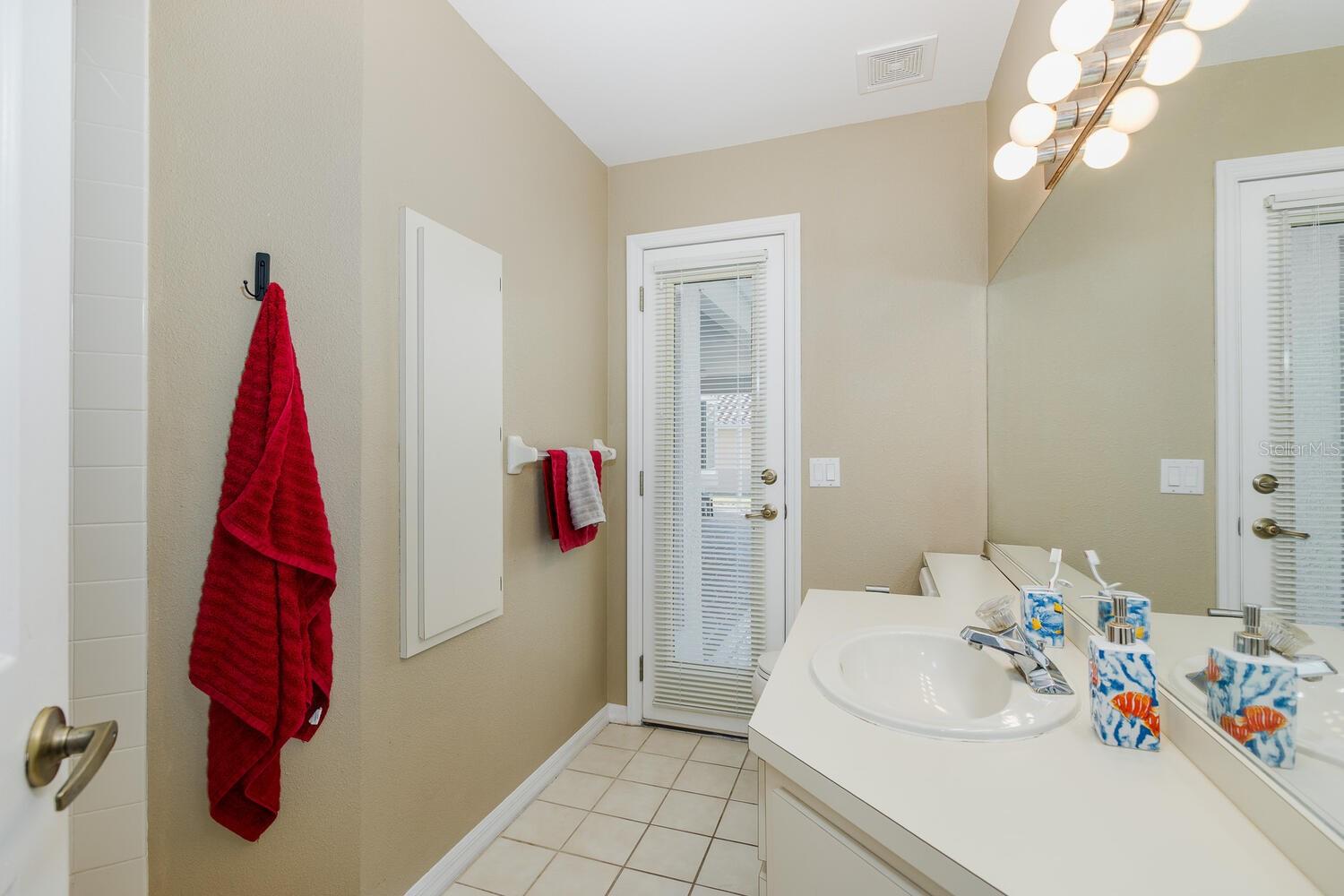 SEVEN HILLS - Residential