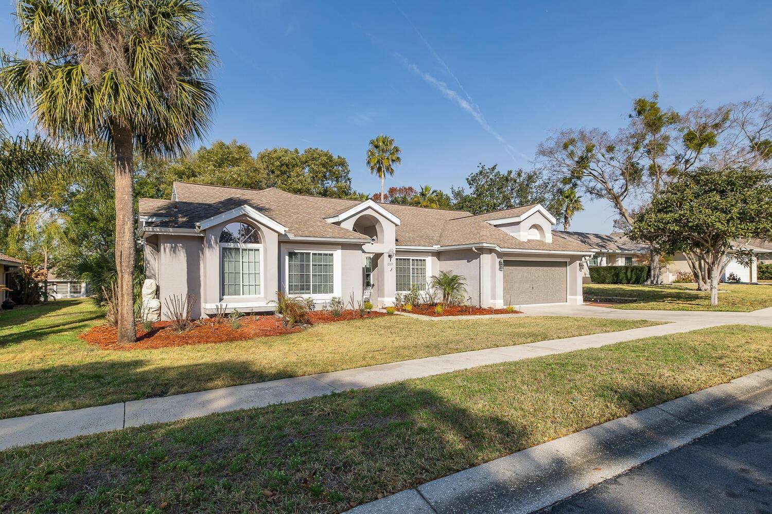 SEVEN HILLS - Residential