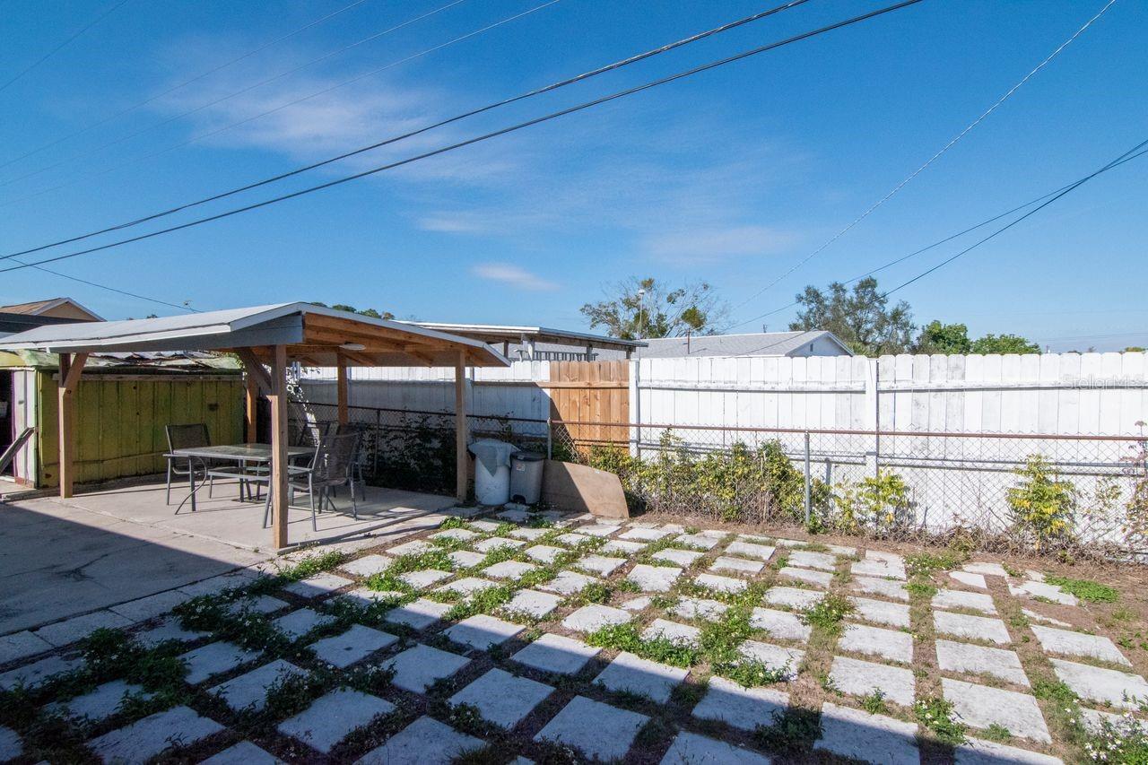 CRESTRIDGE SUB FIRST ADD - Residential