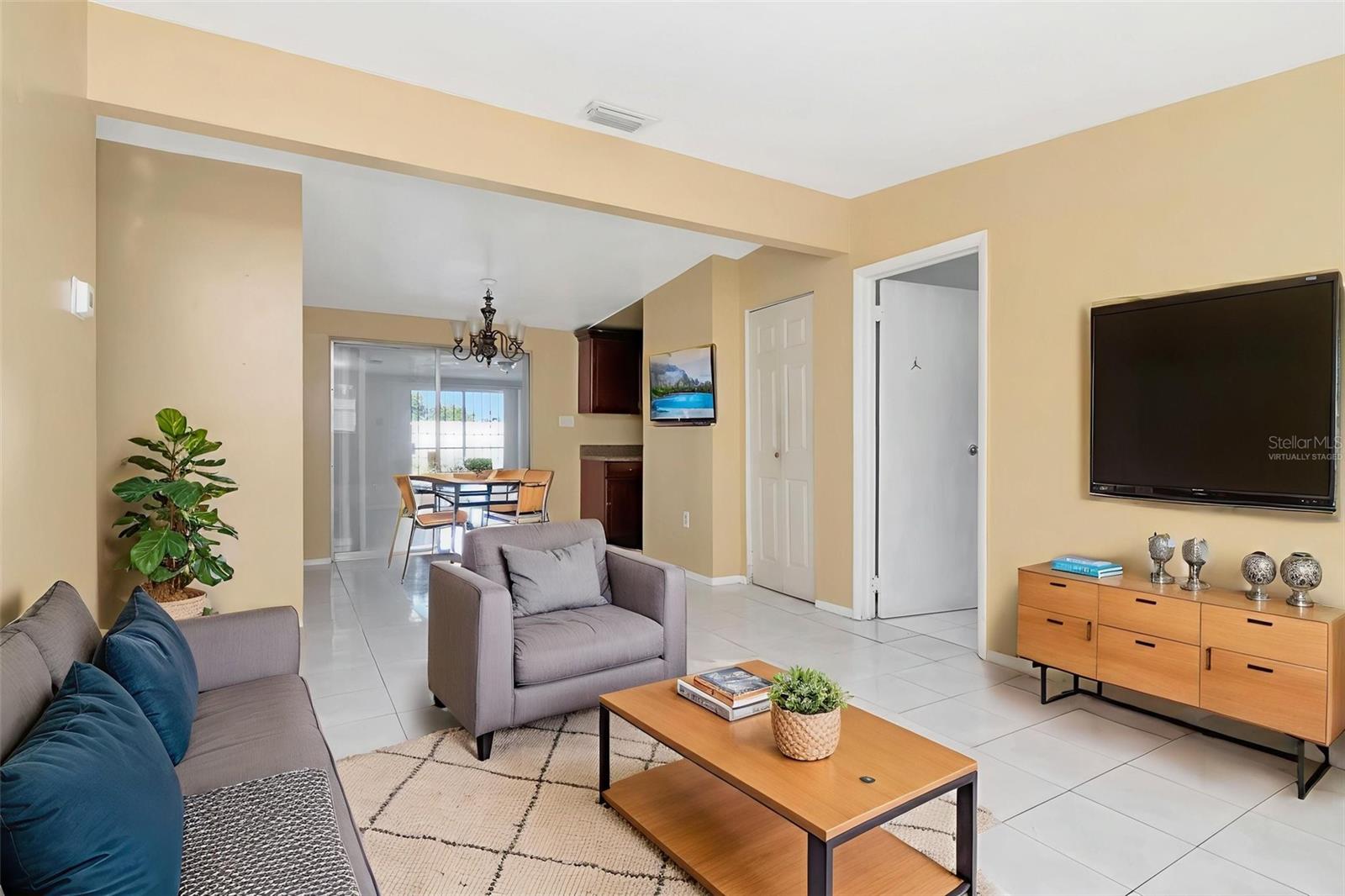 CRESTRIDGE SUB FIRST ADD - Residential