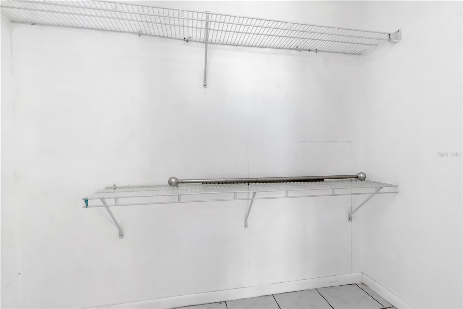 CRESTRIDGE SUB FIRST ADD - Residential