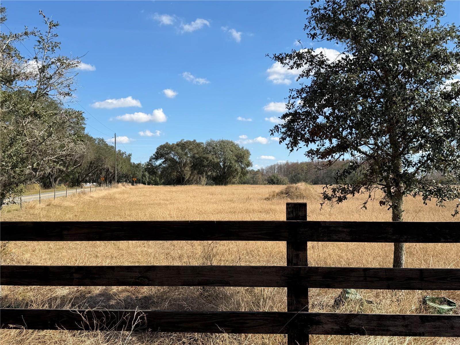 GROVELAND FARMS 20-23-25 - Land