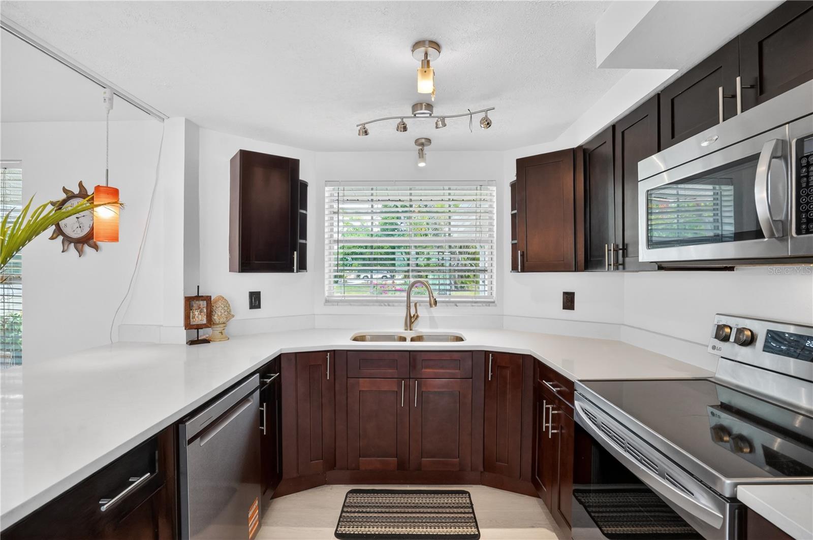 RIVER HAVEN - Residential