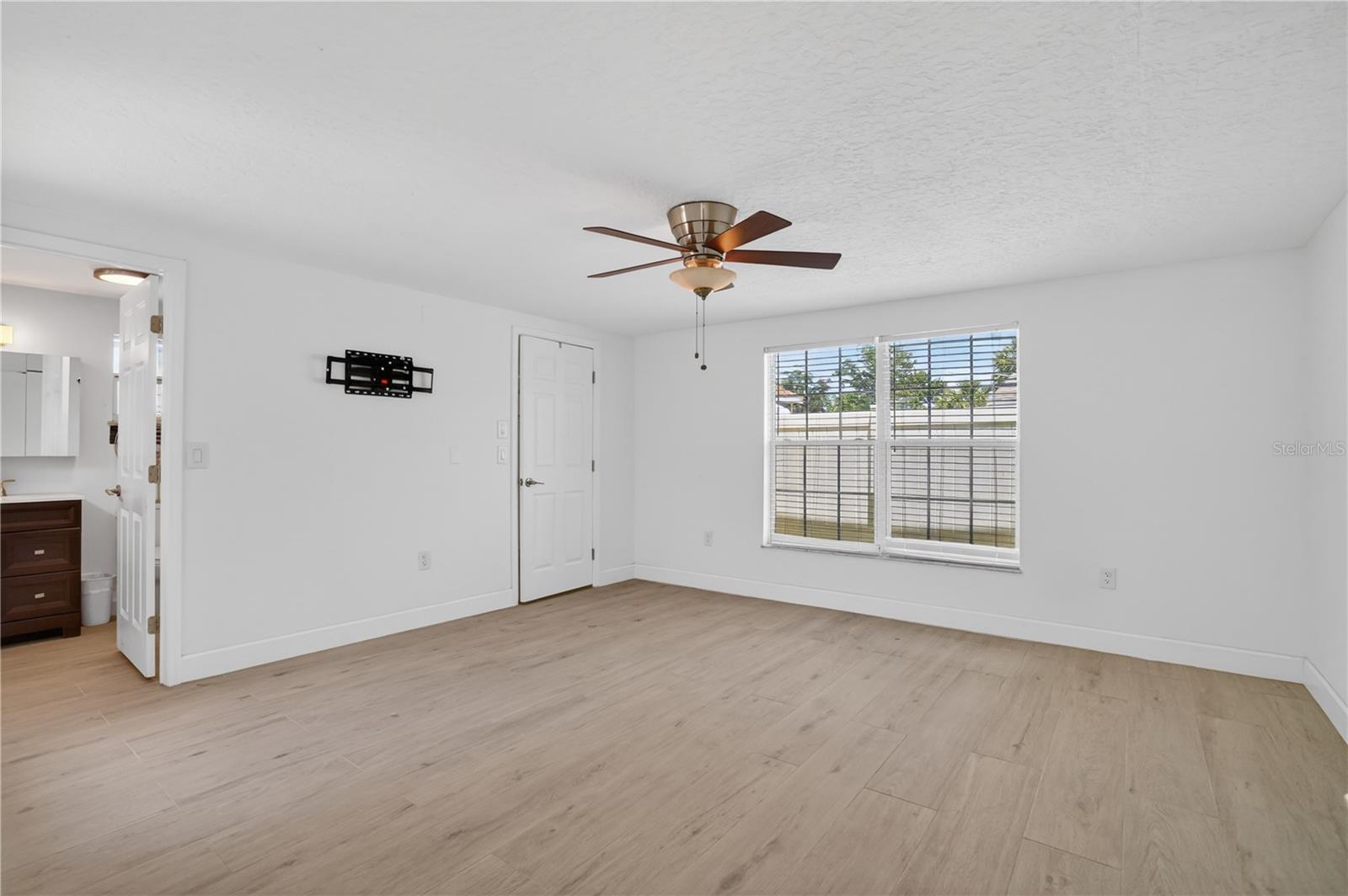 RIVER HAVEN - Residential