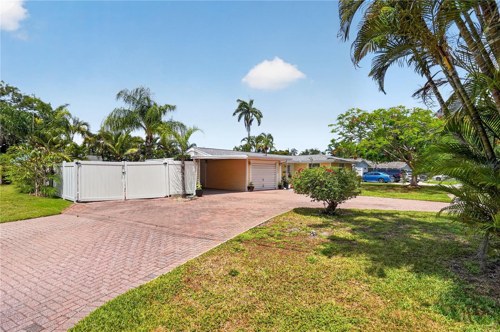 RIVER HAVEN - Residential