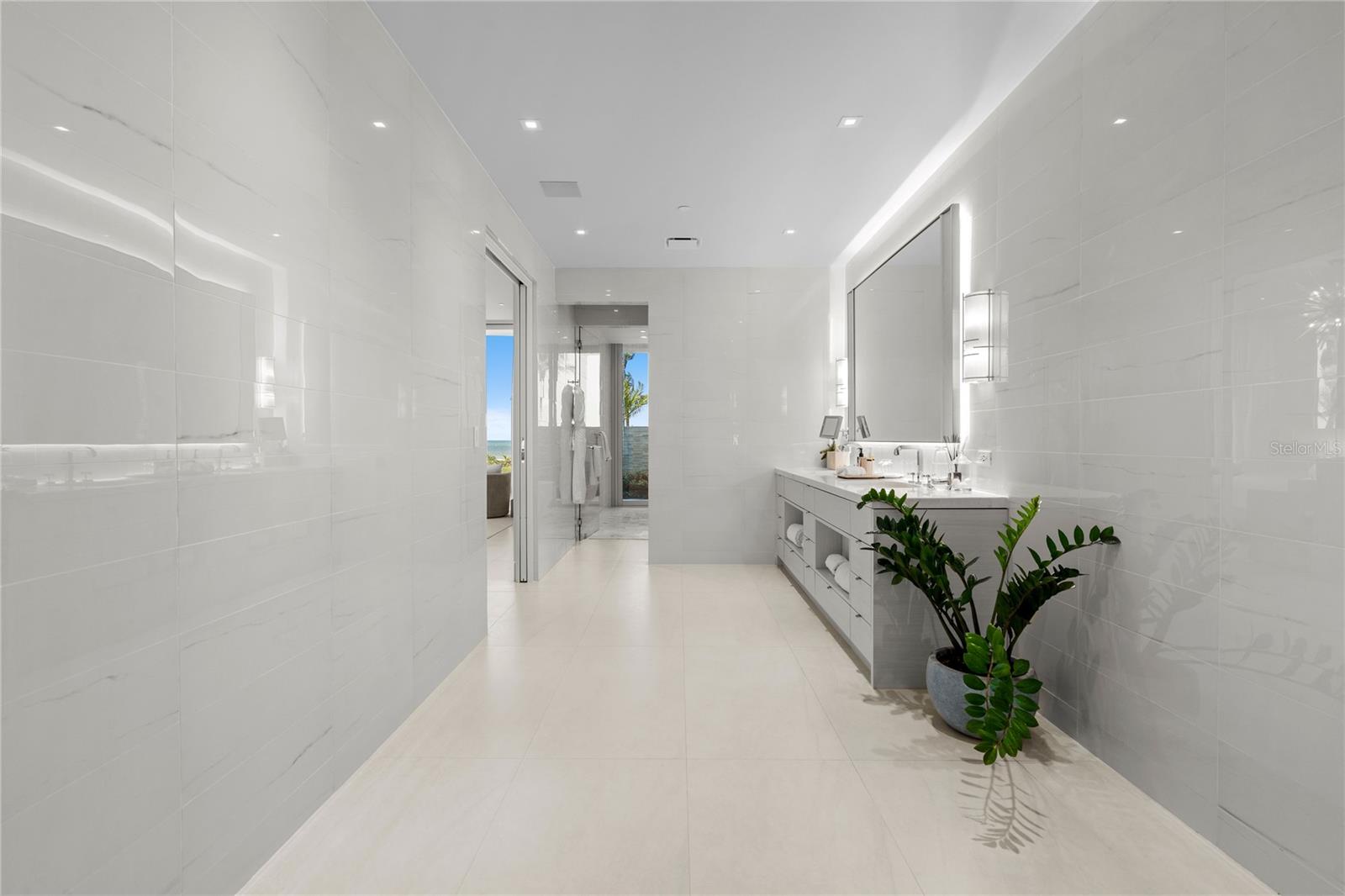 OCEAN DRIVE BEACHFRONT RESIDENCES CONDOMINIUM III - Residential