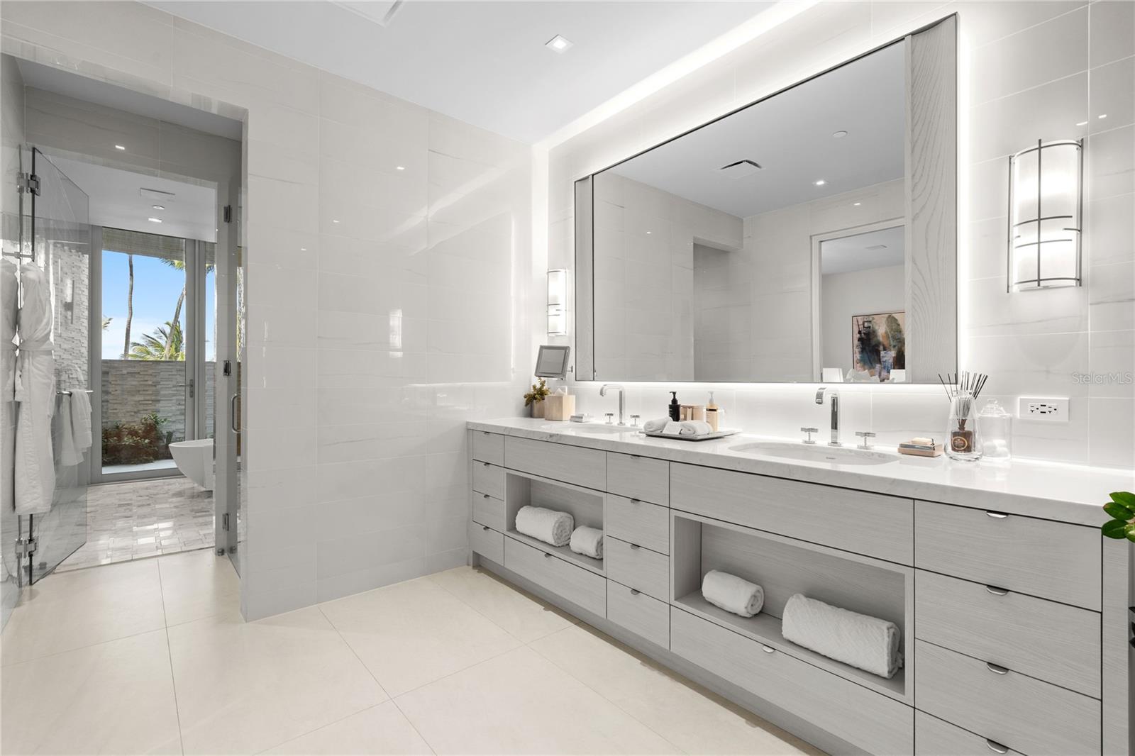 OCEAN DRIVE BEACHFRONT RESIDENCES CONDOMINIUM III - Residential