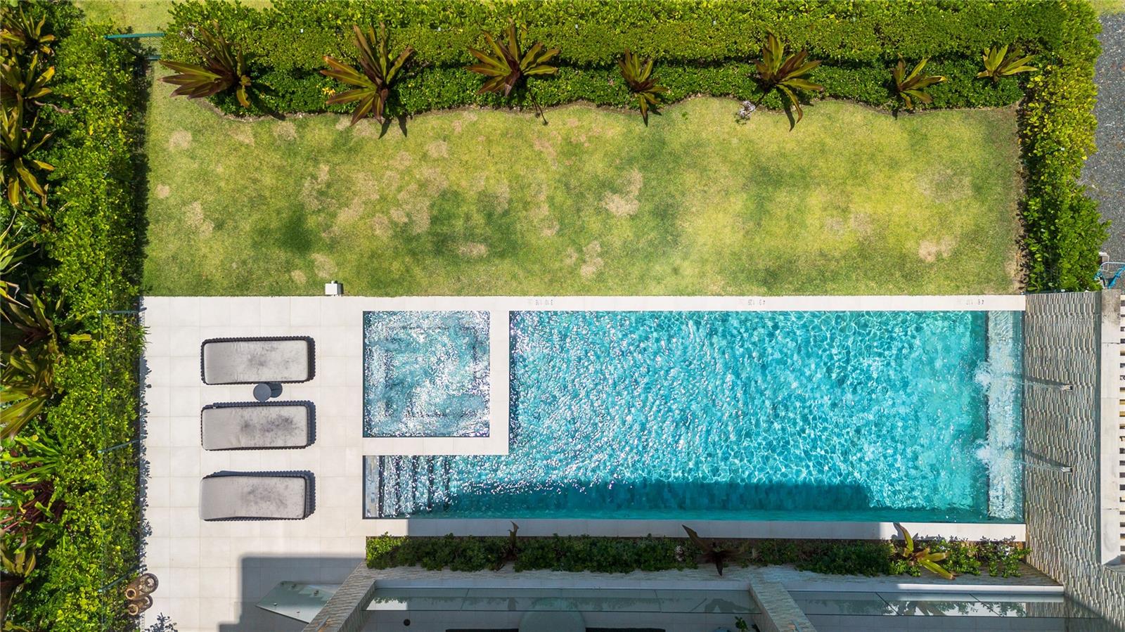 OCEAN DRIVE BEACHFRONT RESIDENCES CONDOMINIUM III - Residential