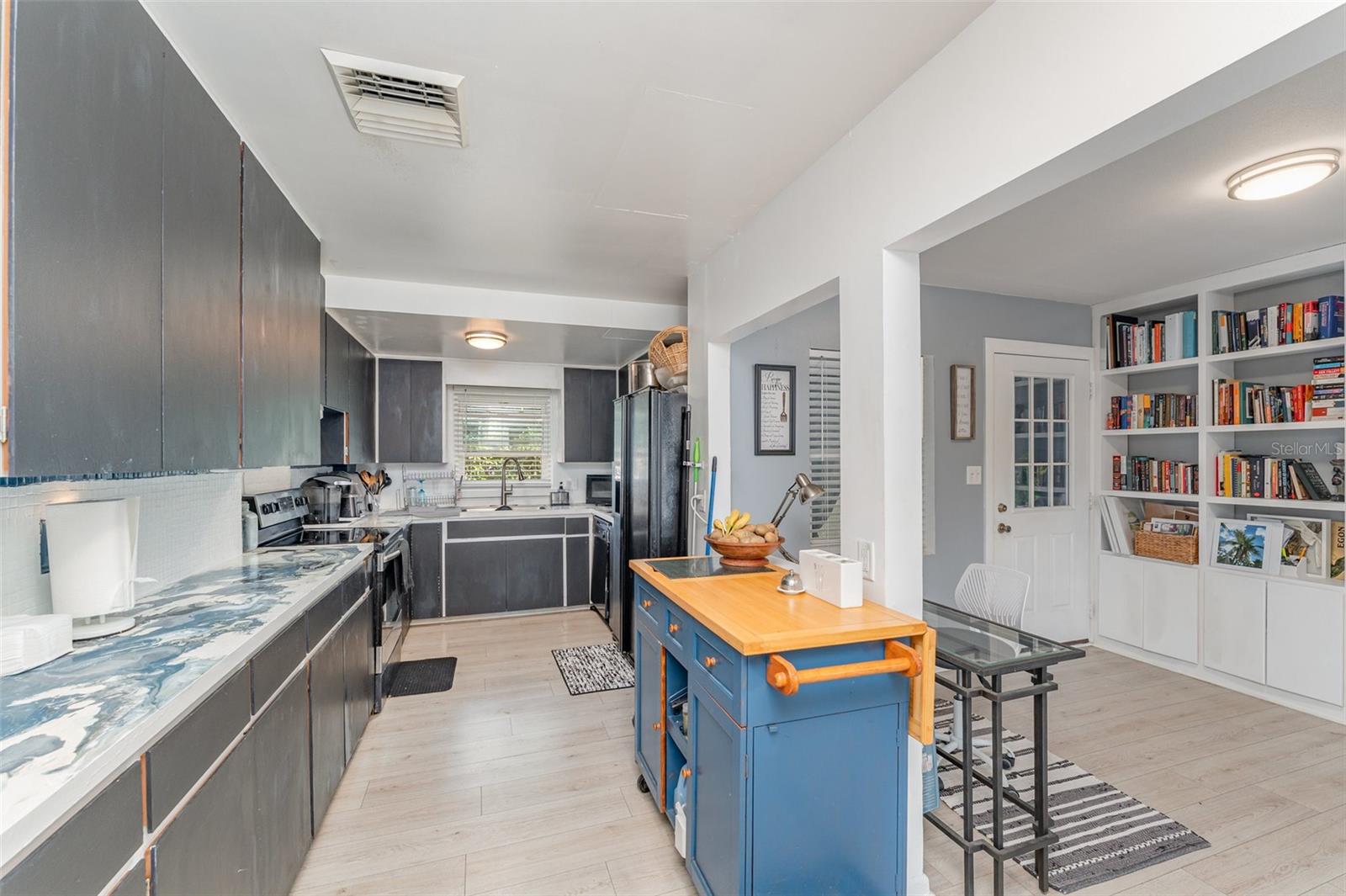 WARREN LAKESIDE PARK - Residential