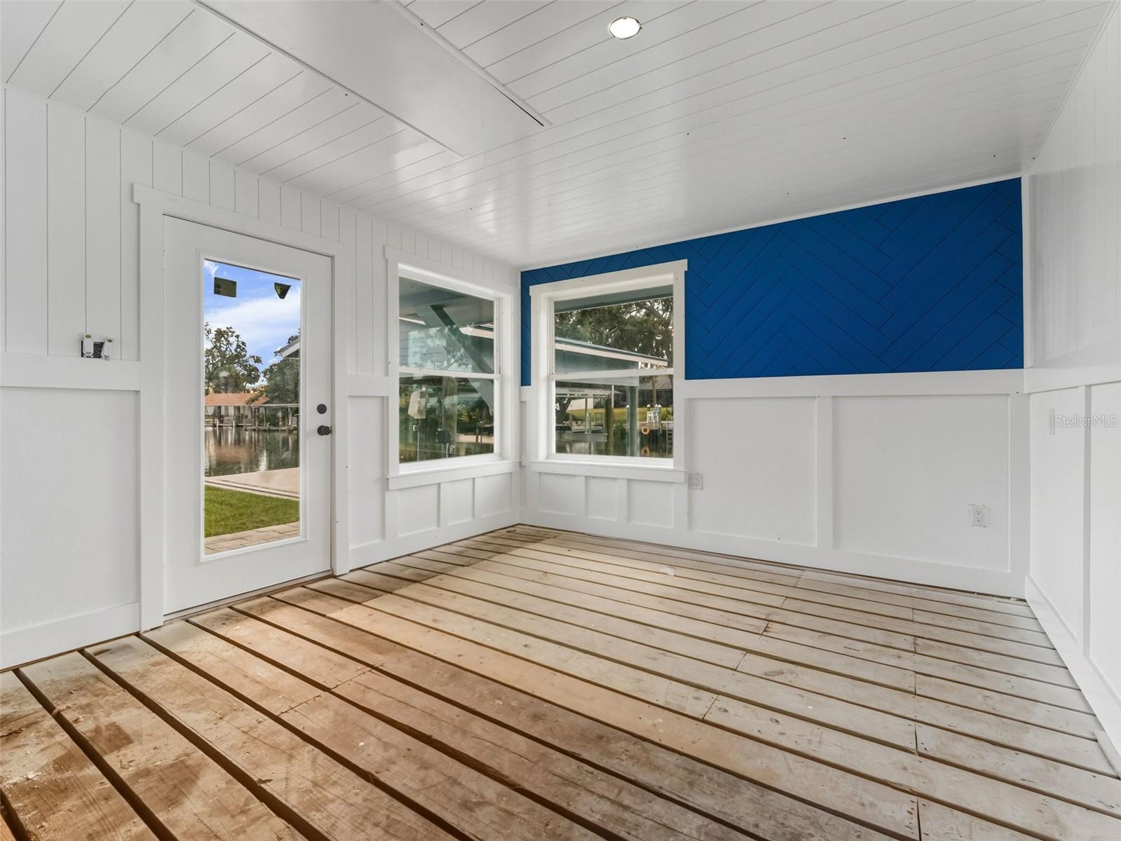 BAY CREST PARK UNIT 01 - Residential