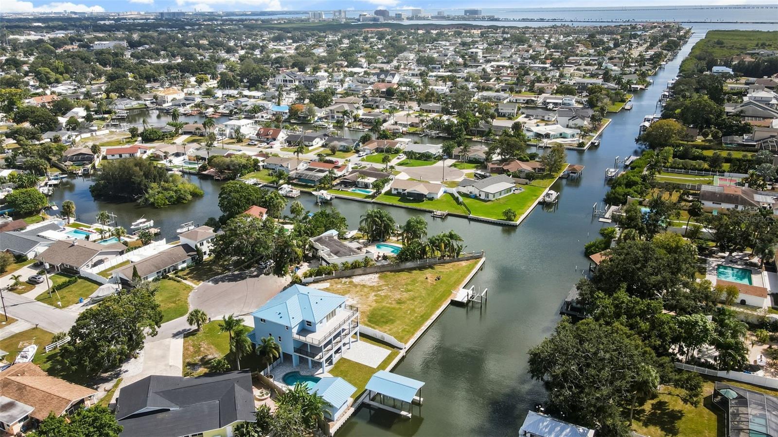 BAY CREST PARK UNIT 01 - Residential