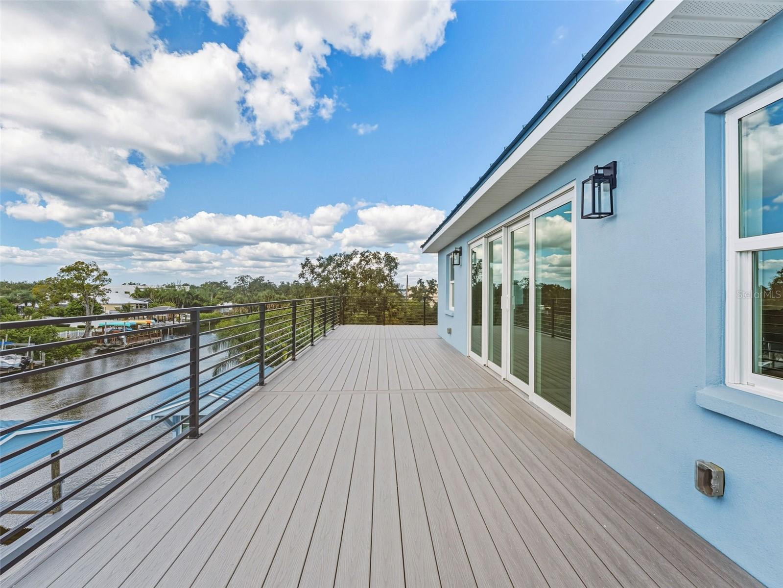 BAY CREST PARK UNIT 01 - Residential