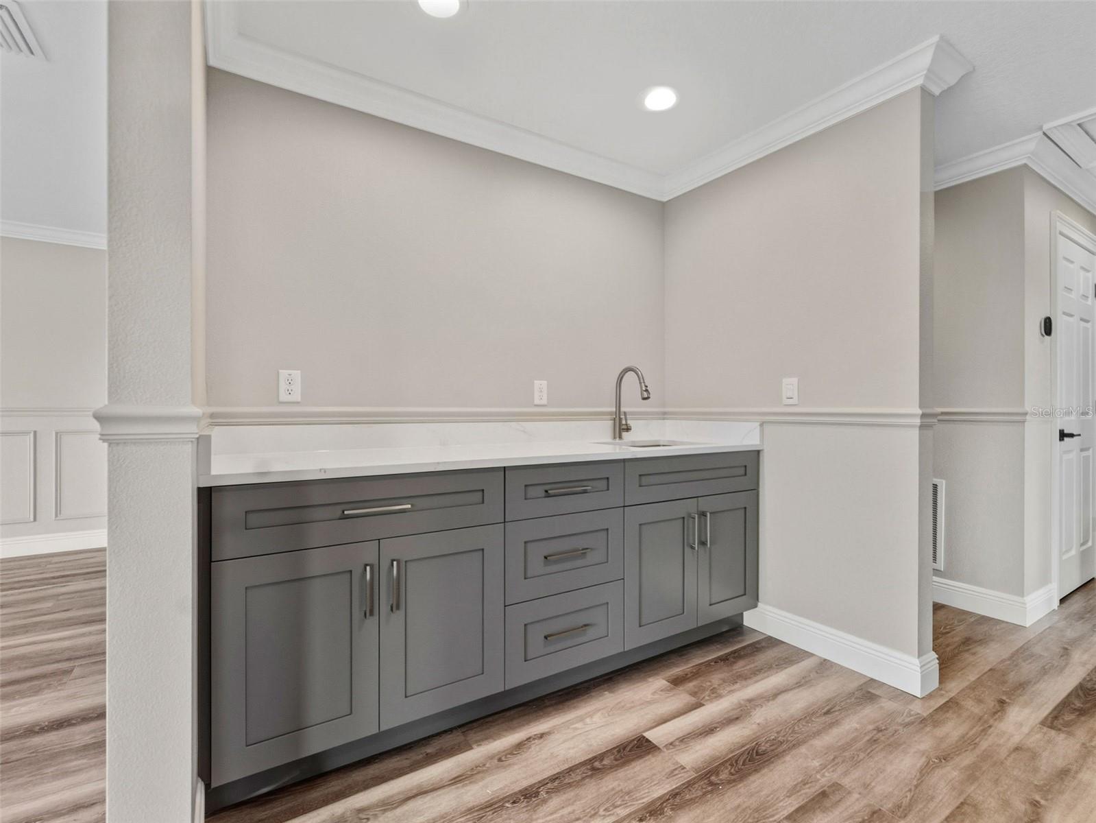 BAY CREST PARK UNIT 01 - Residential