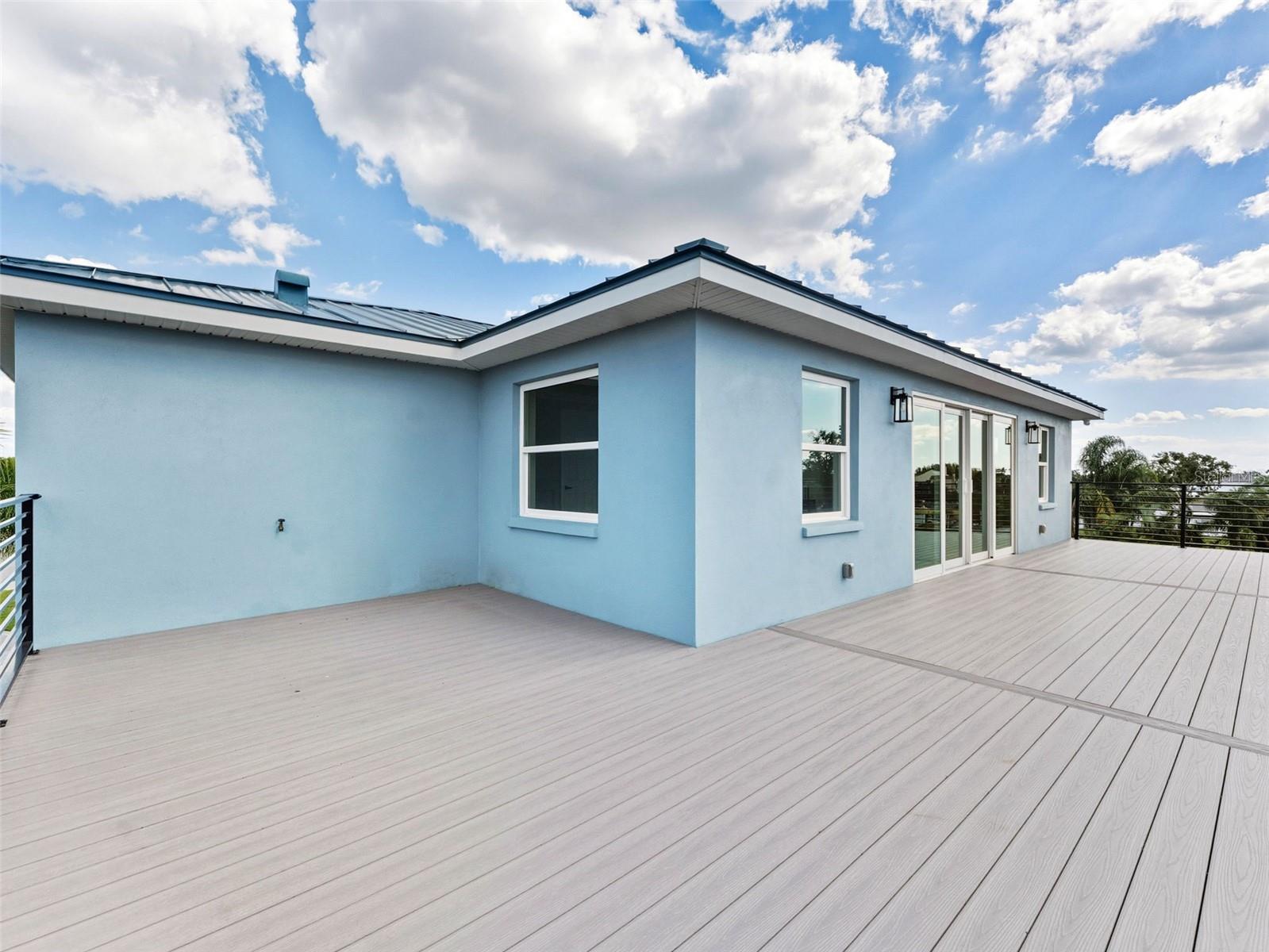 BAY CREST PARK UNIT 01 - Residential