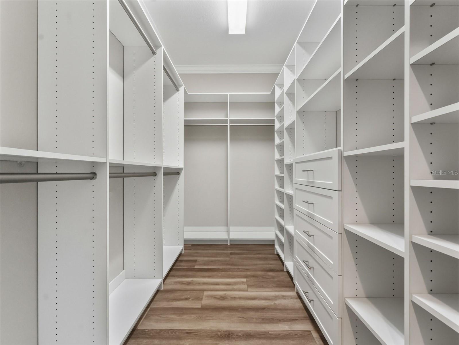 BAY CREST PARK UNIT 01 - Residential