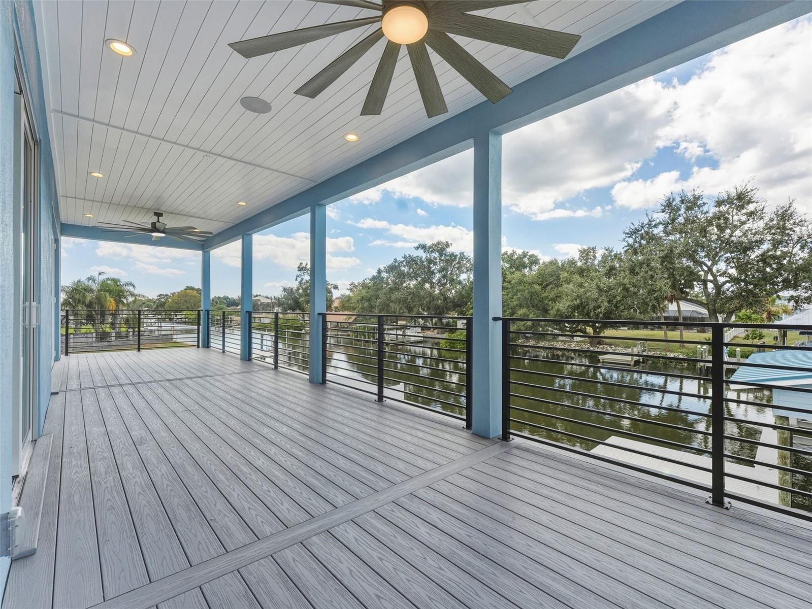 BAY CREST PARK UNIT 01 - Residential