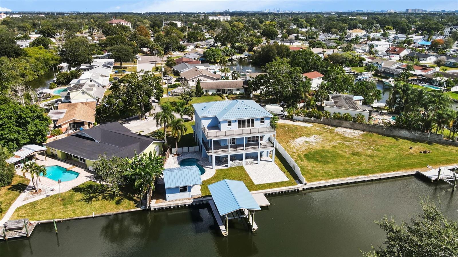 BAY CREST PARK UNIT 01 - Residential