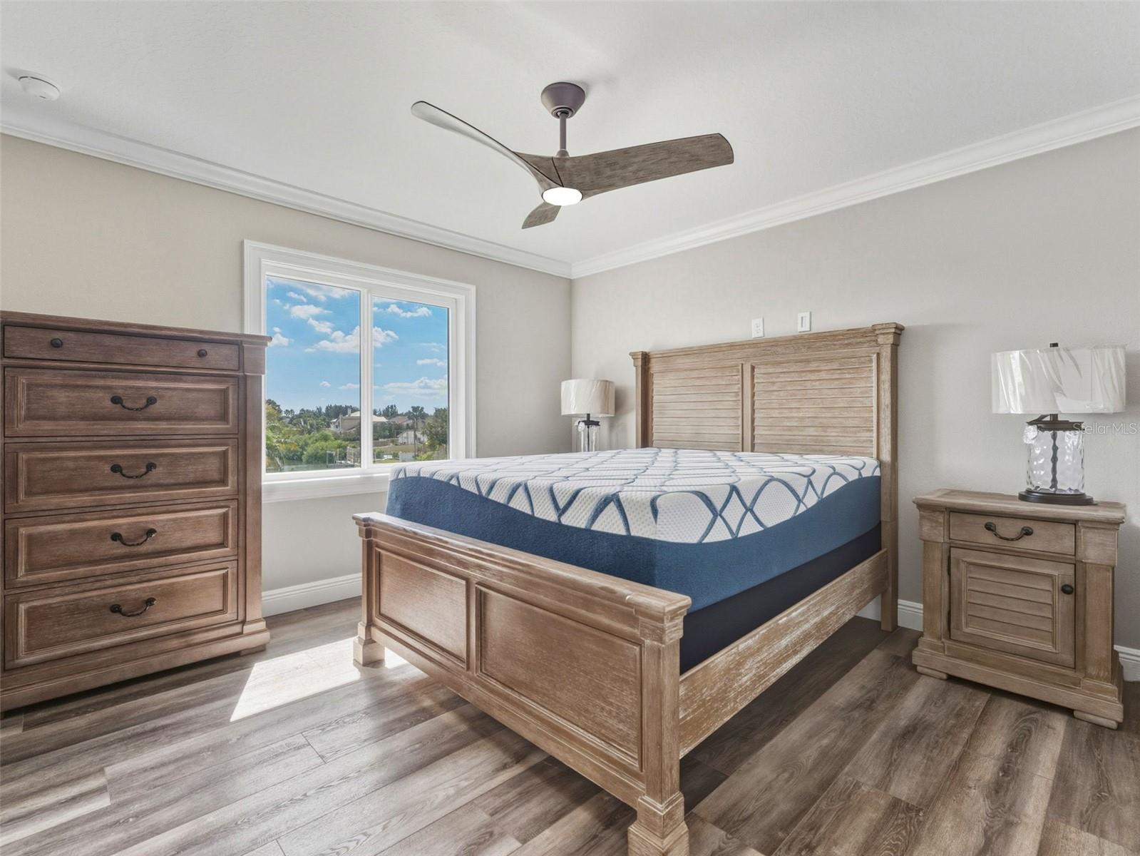 BAY CREST PARK UNIT 01 - Residential