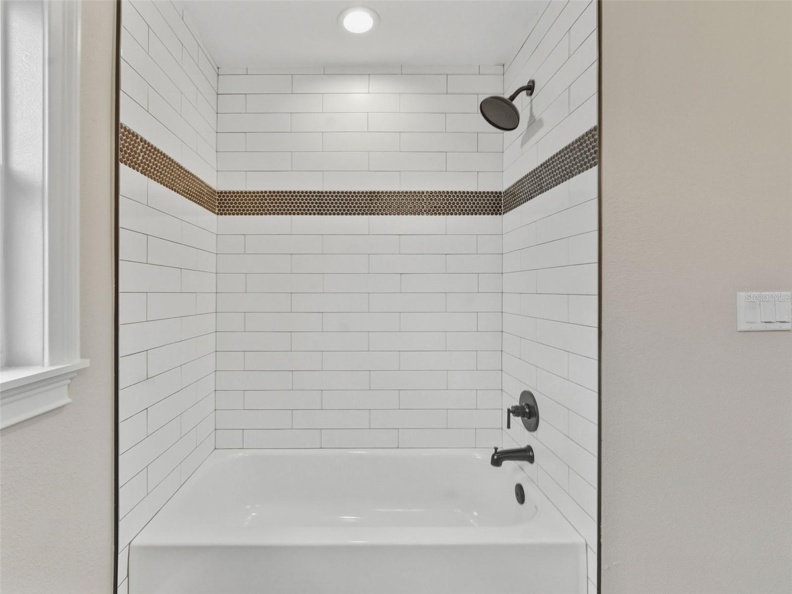 BAY CREST PARK UNIT 01 - Residential