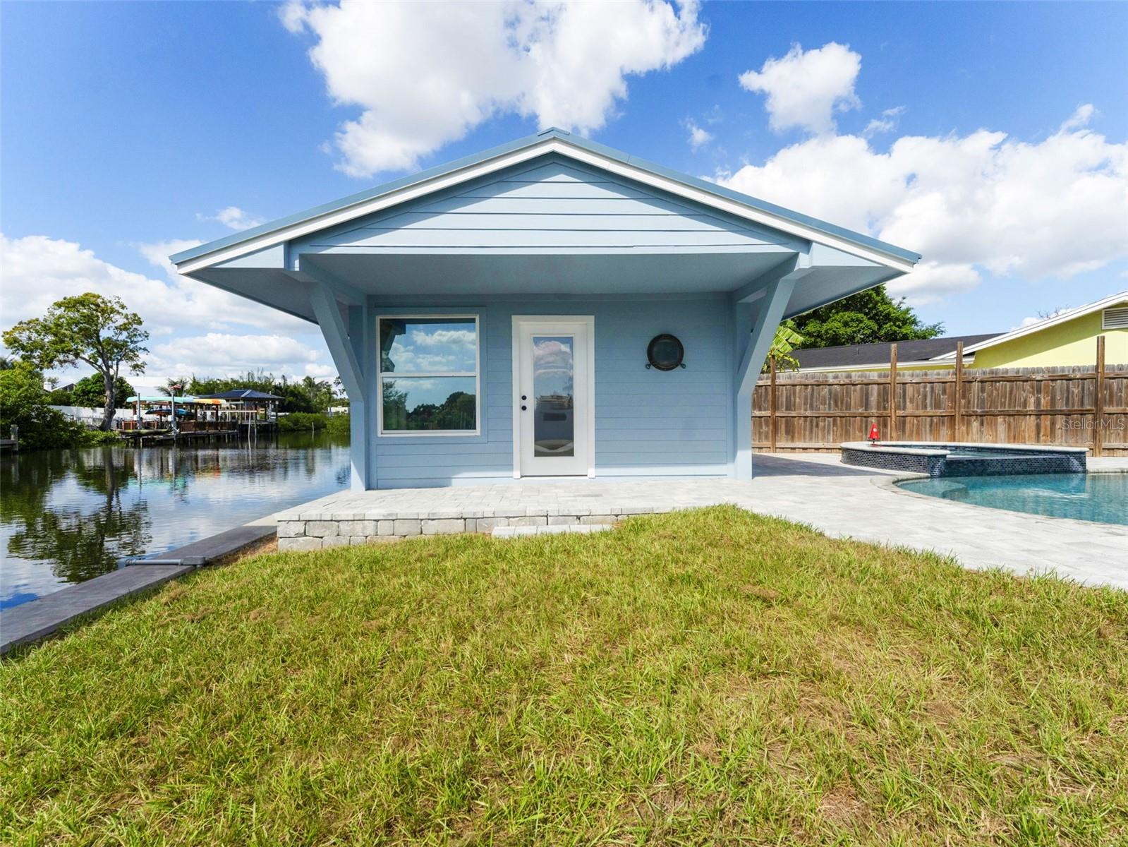 BAY CREST PARK UNIT 01 - Residential