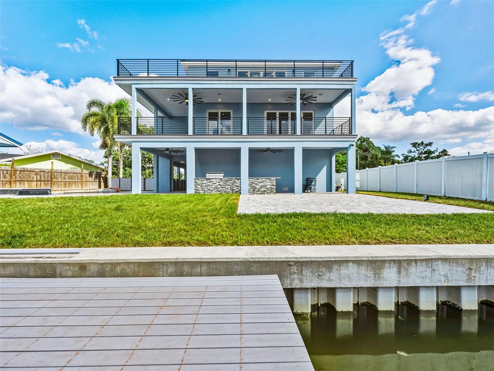 BAY CREST PARK UNIT 01 - Residential