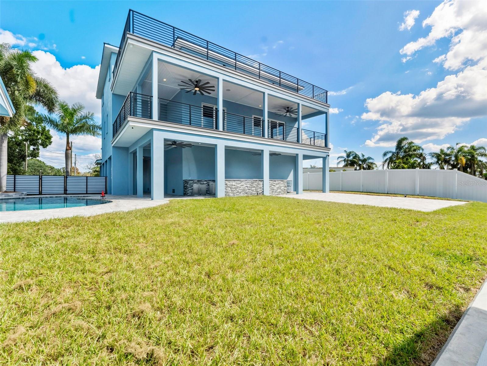 BAY CREST PARK UNIT 01 - Residential