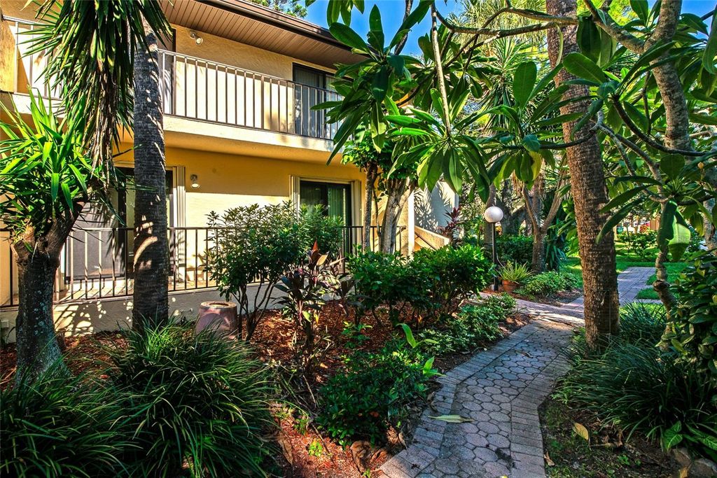 Photo of 6447 Egret Lane #413, Bradenton, FL 34210 (MLS # A4666004)