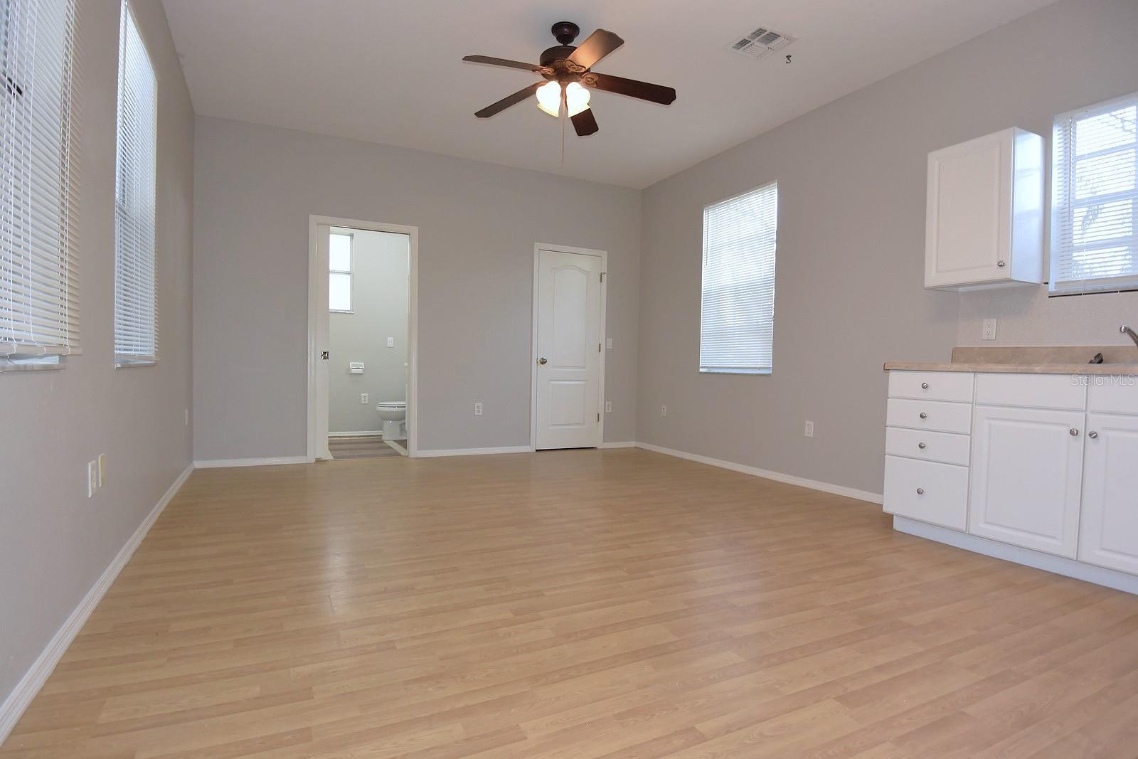 WEEKI WACHEE WOODLANDS - Residential