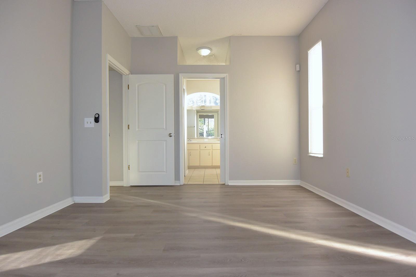 WEEKI WACHEE WOODLANDS - Residential