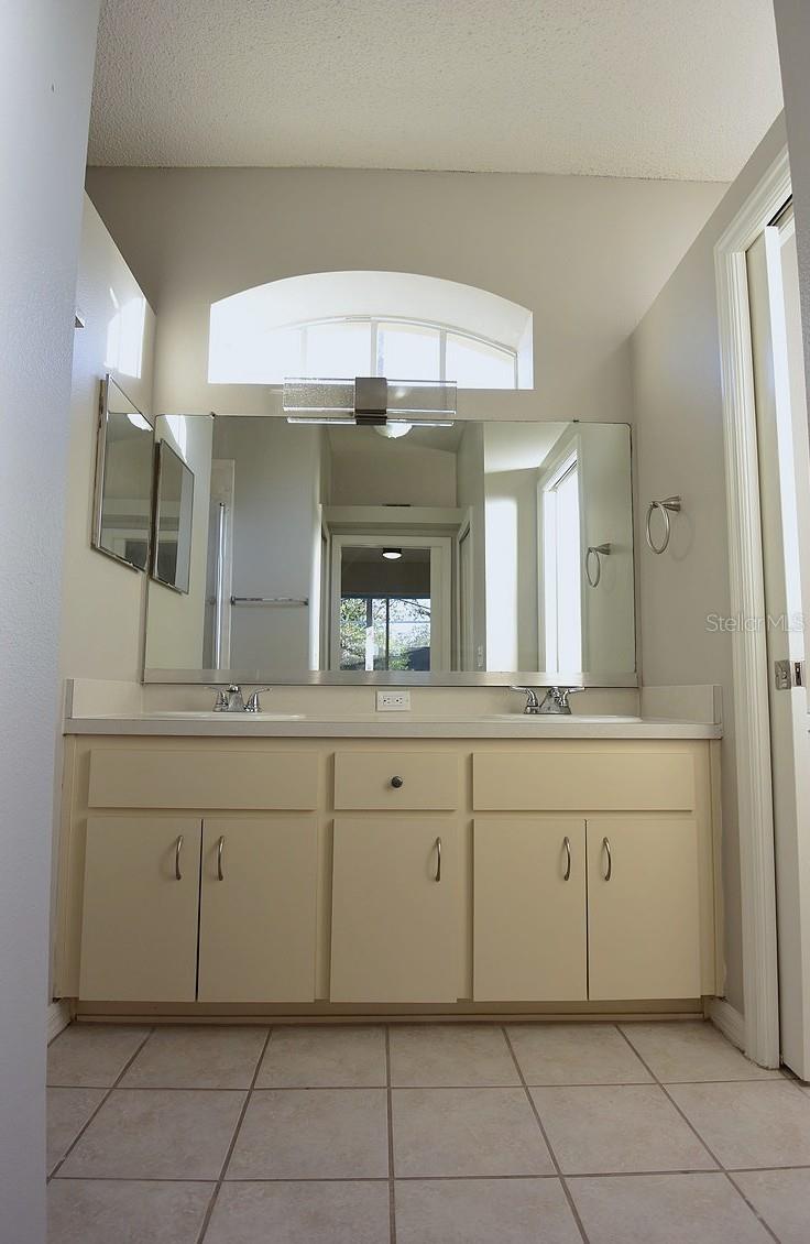 WEEKI WACHEE WOODLANDS - Residential