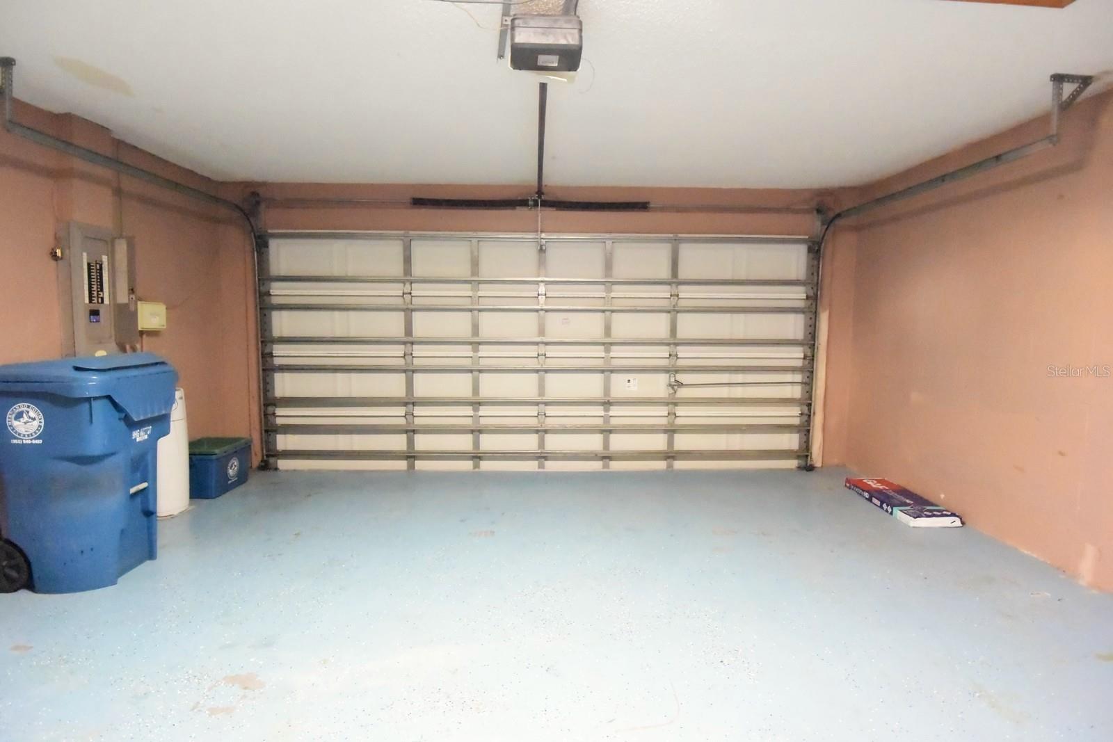 WEEKI WACHEE WOODLANDS - Residential