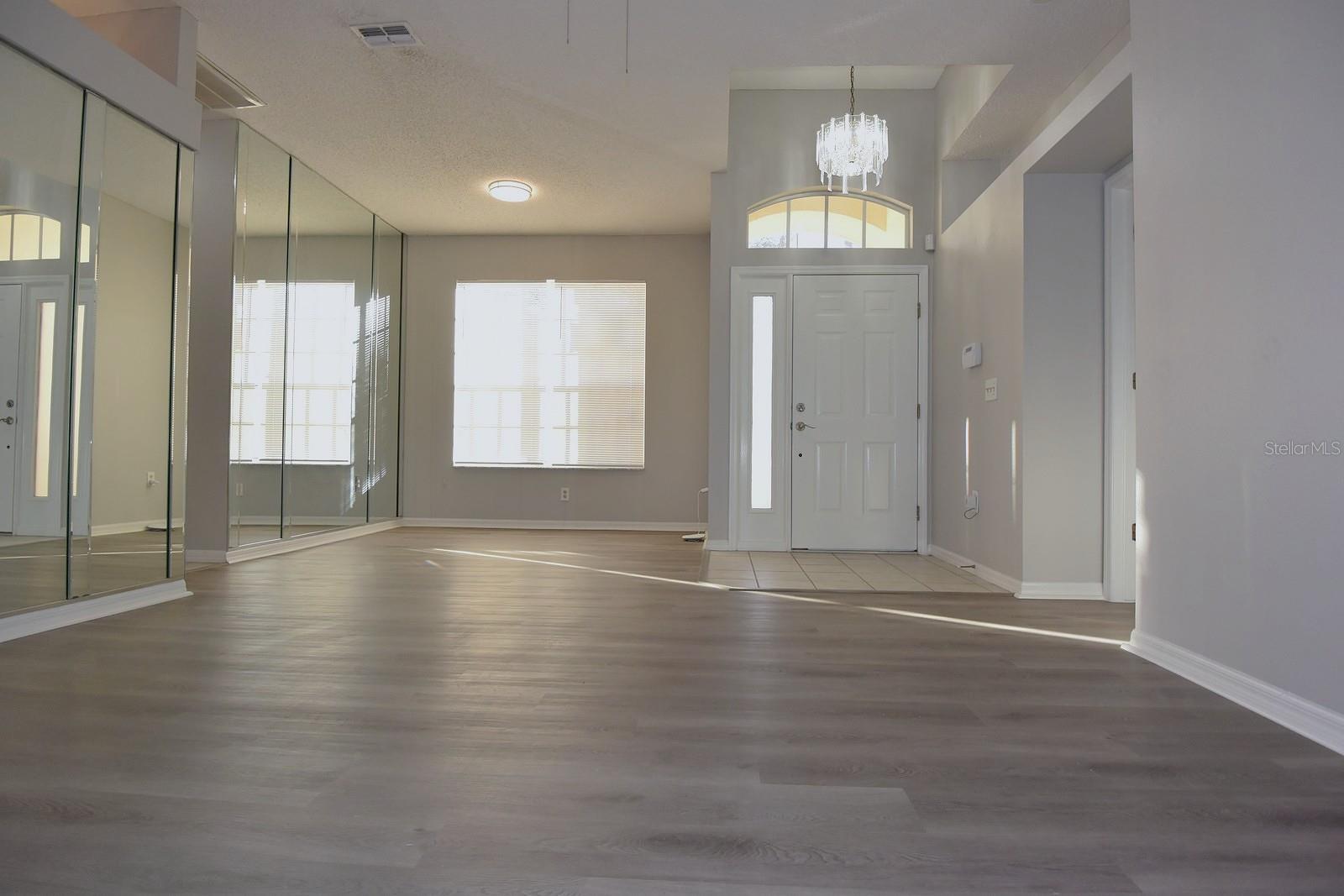 WEEKI WACHEE WOODLANDS - Residential