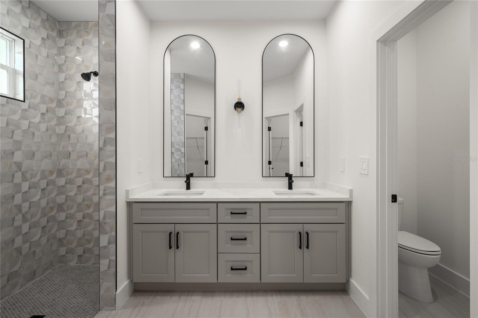 PLANTATION ESTATES UNIT 02 - Residential