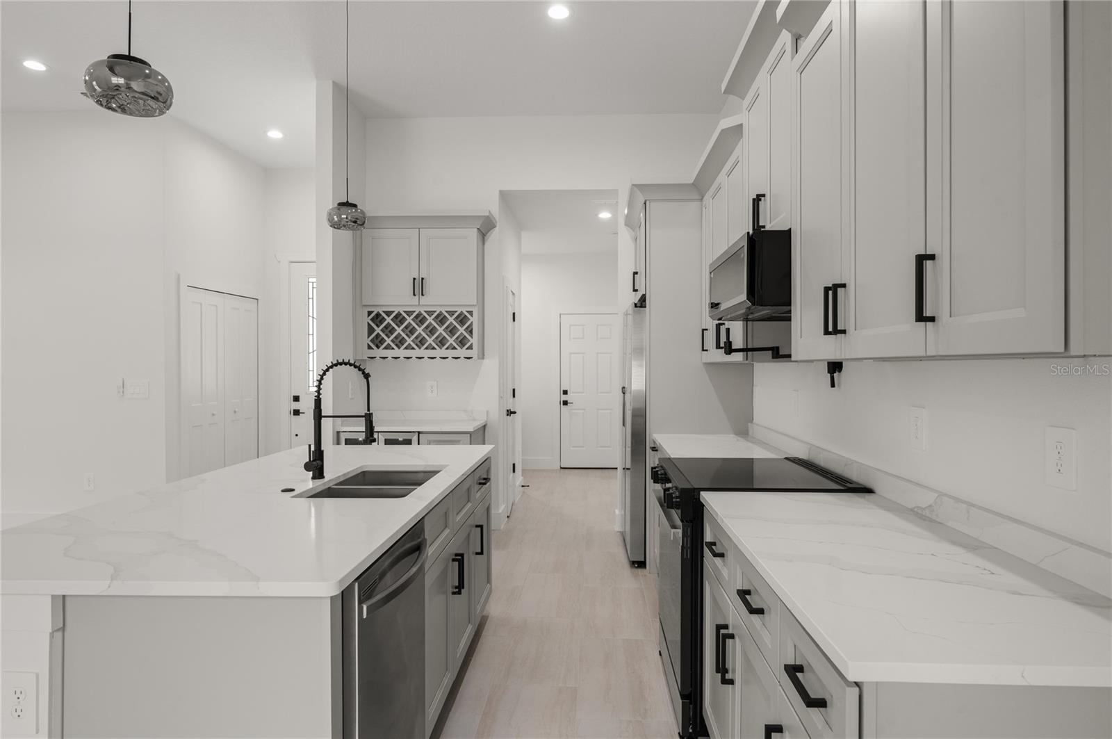 PLANTATION ESTATES UNIT 02 - Residential