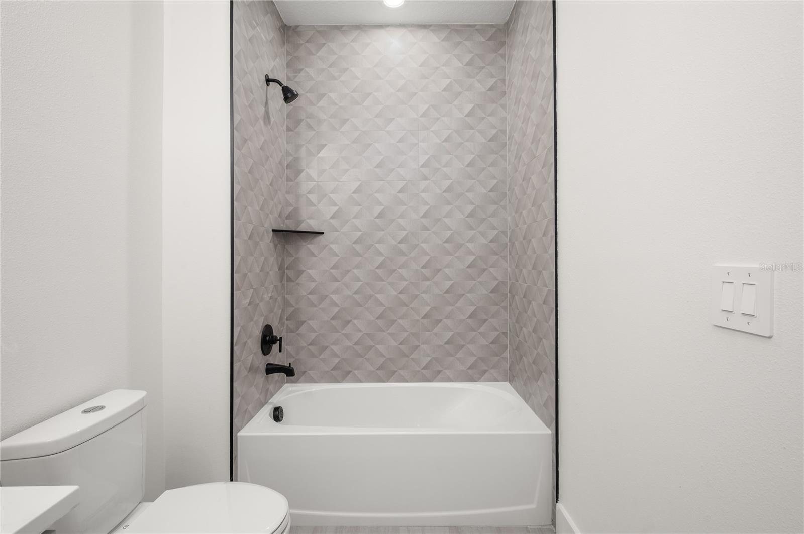 PLANTATION ESTATES UNIT 02 - Residential