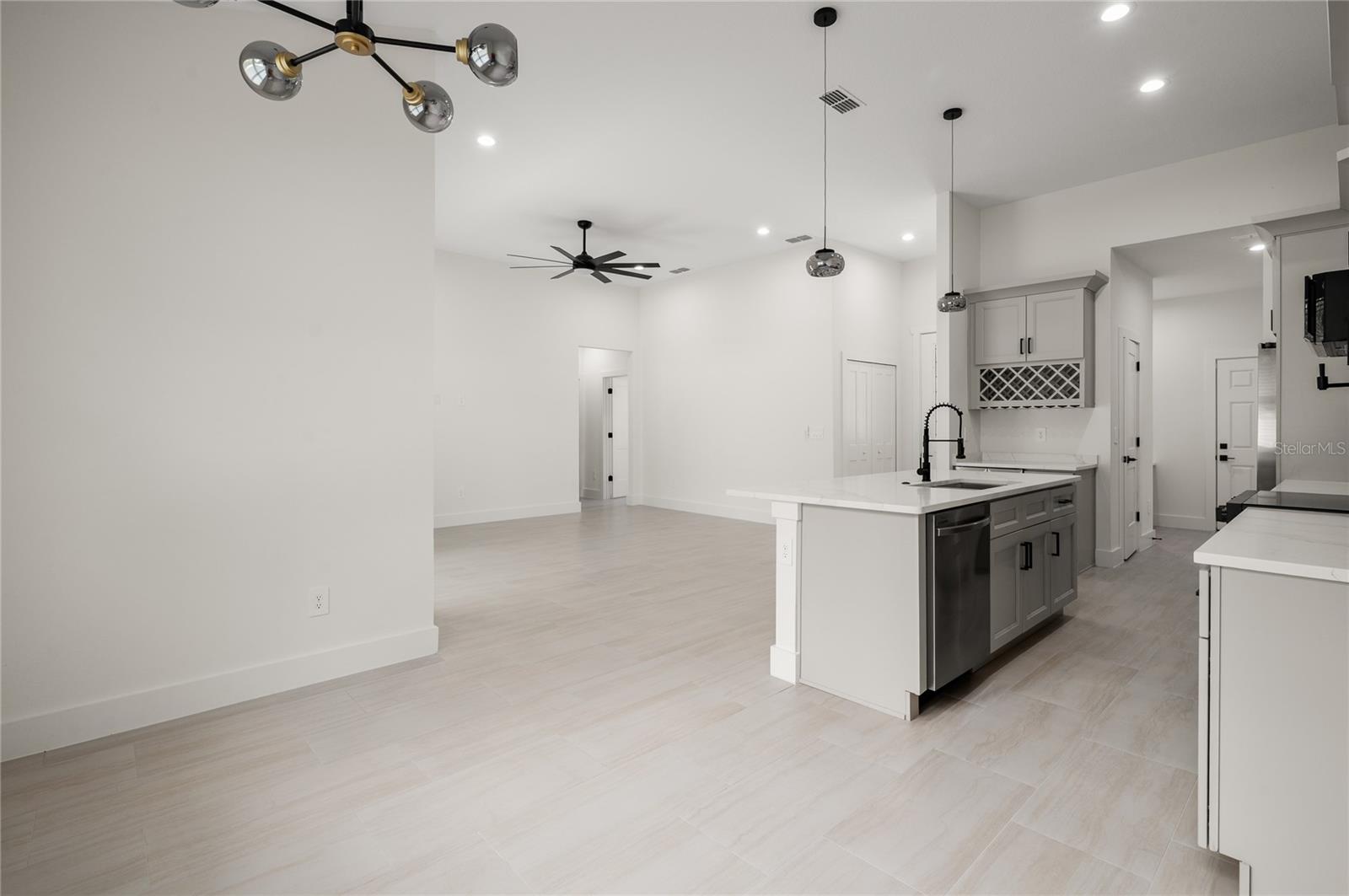 PLANTATION ESTATES UNIT 02 - Residential