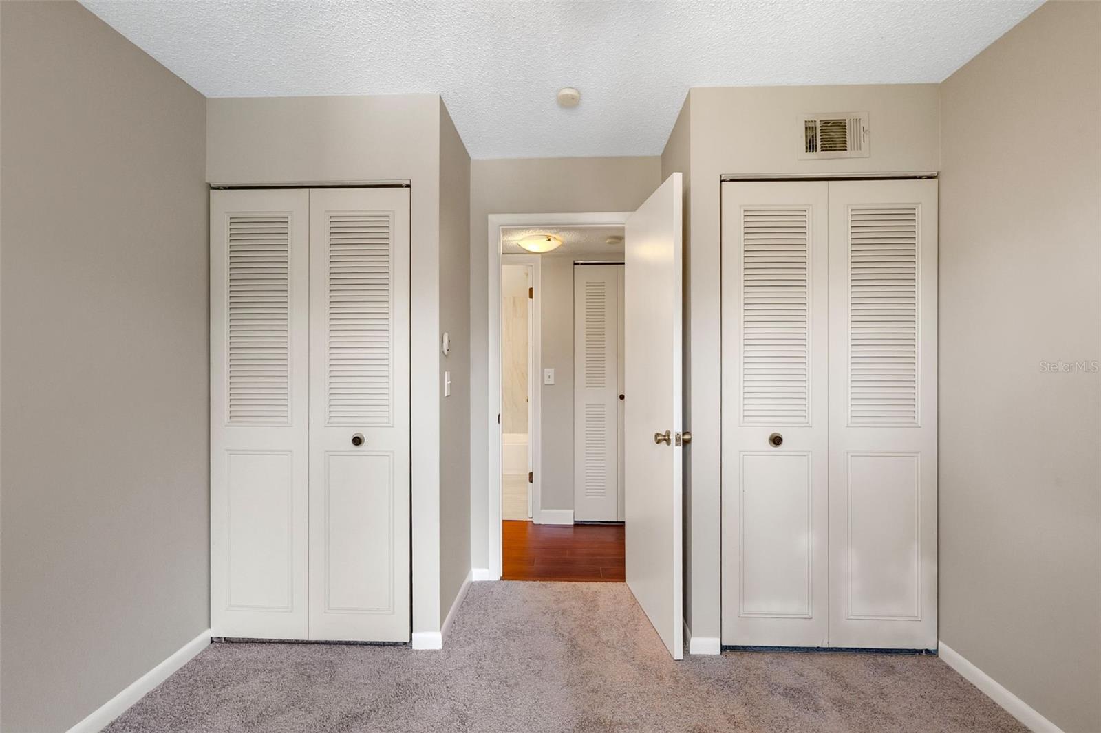PINE RIDGE CLUB VILLAGE 1 PH 2 A CONDO BLDG 17 - Residential