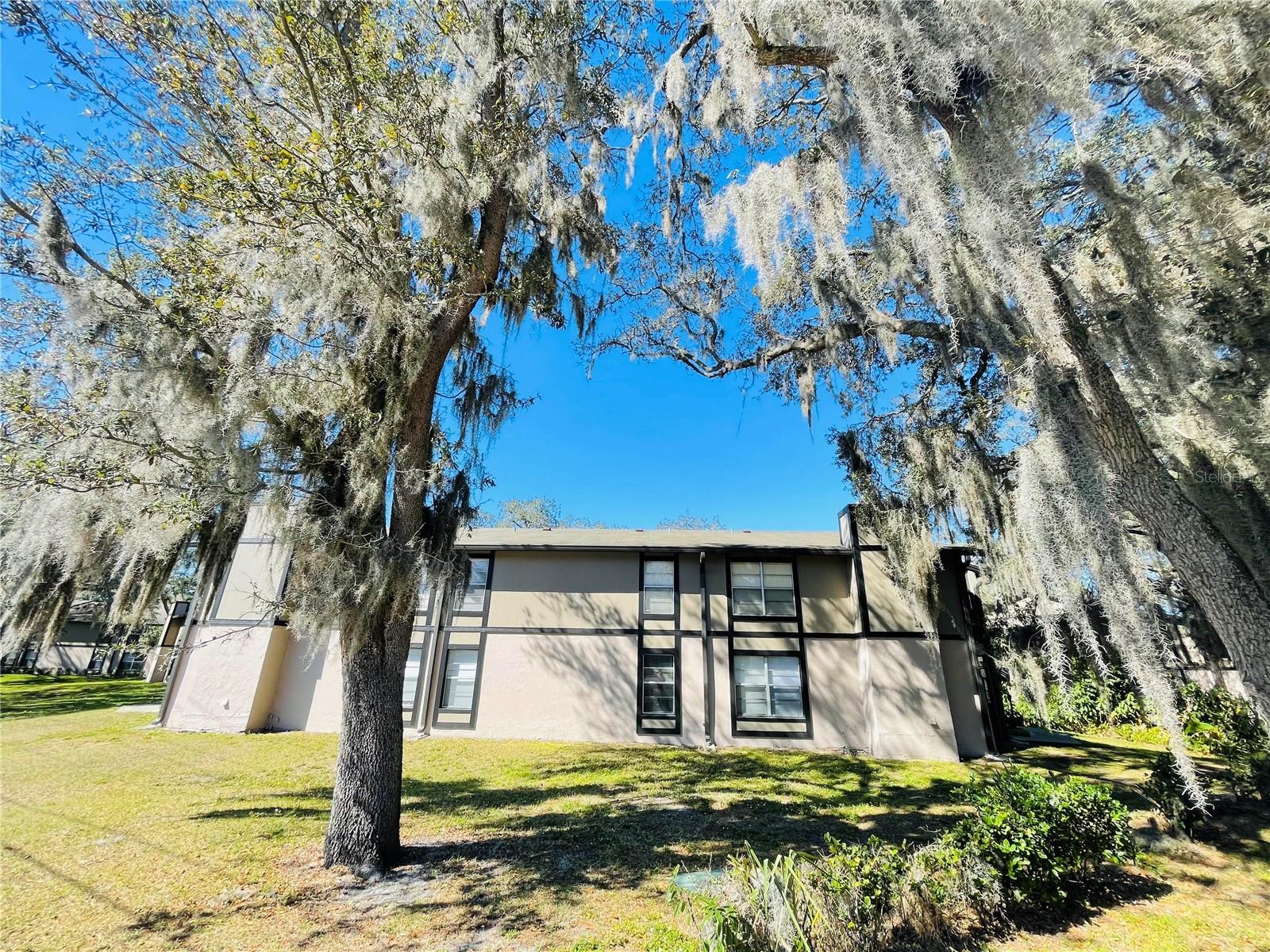NORTH OAKS CONDO III - Residential