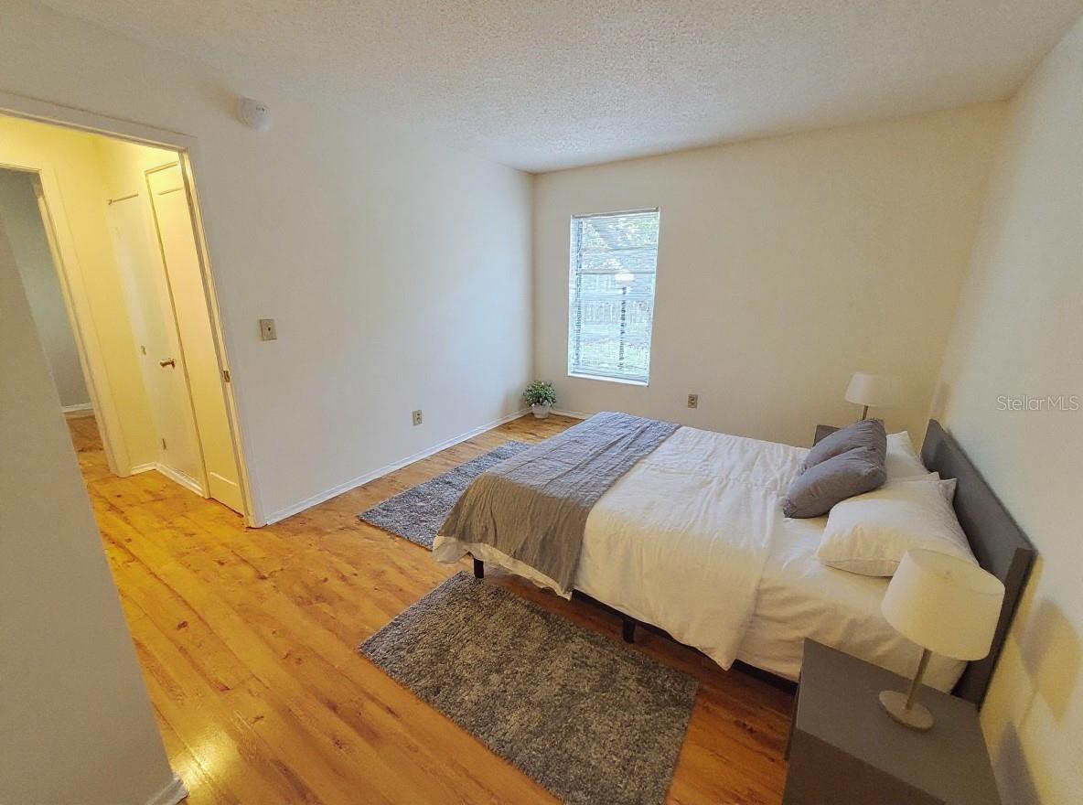 NORTH OAKS CONDO III - Residential