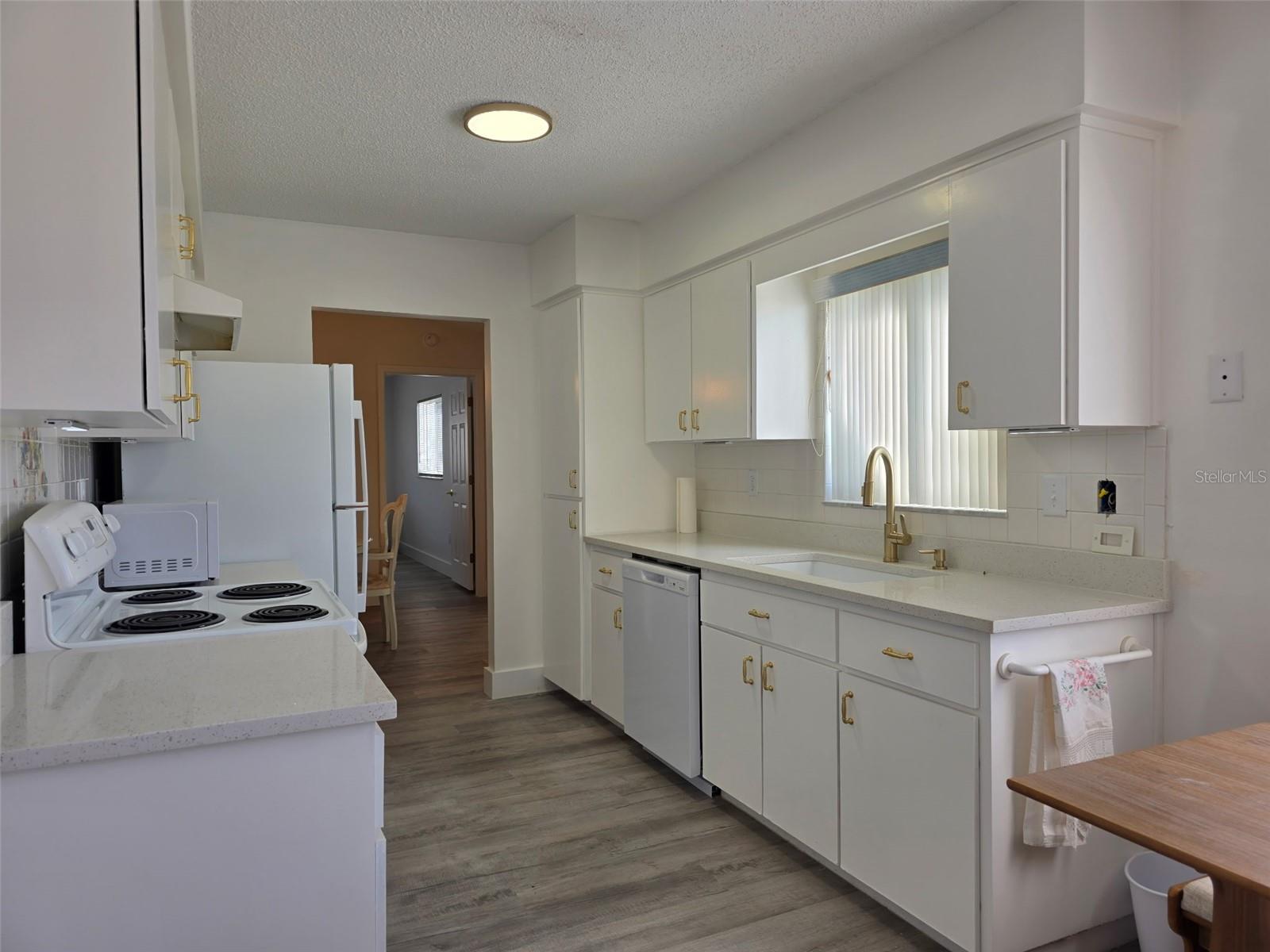 SPRUCE CREEK SOUTH - Residential Lease