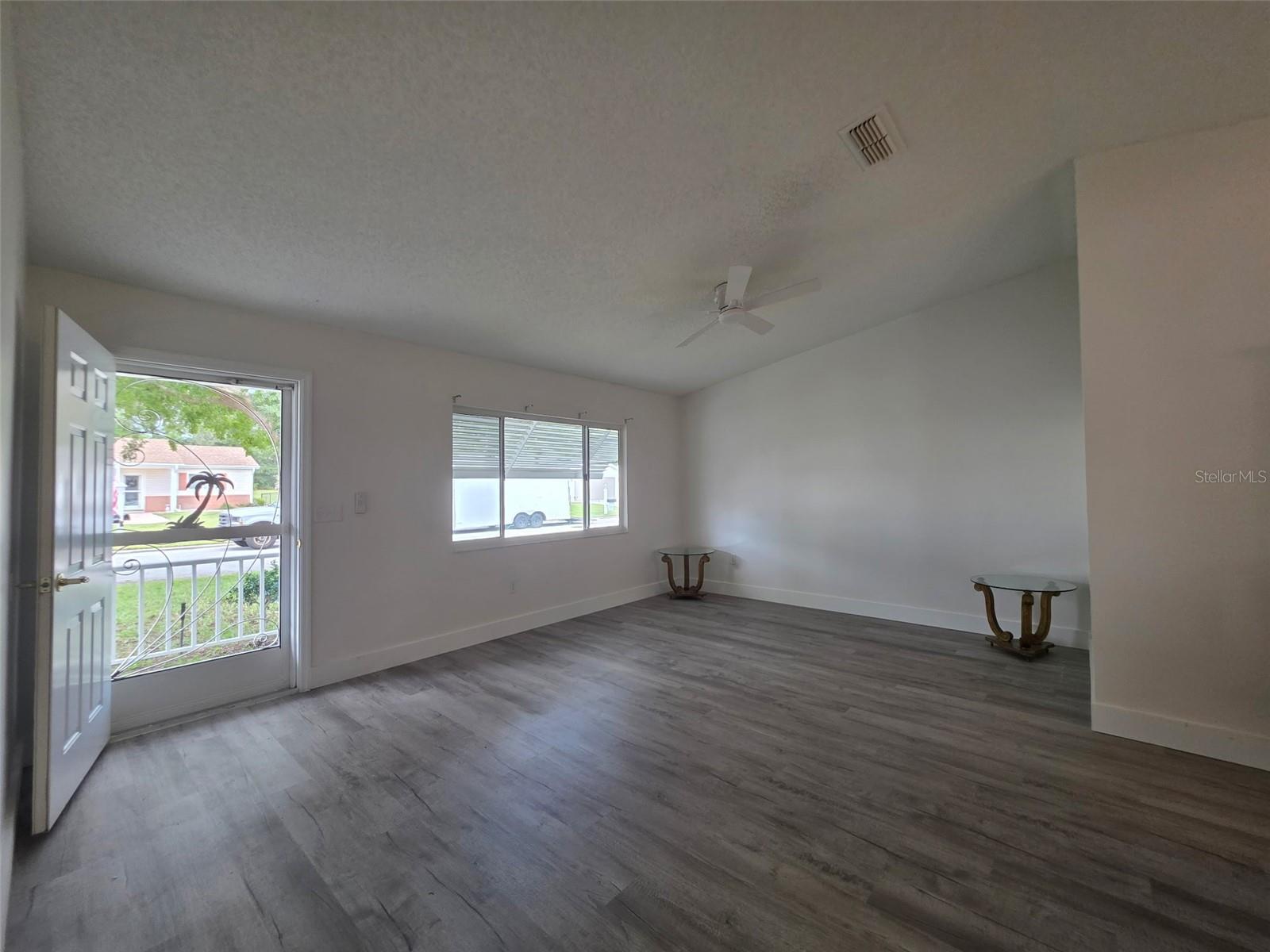 SPRUCE CREEK SOUTH - Residential Lease