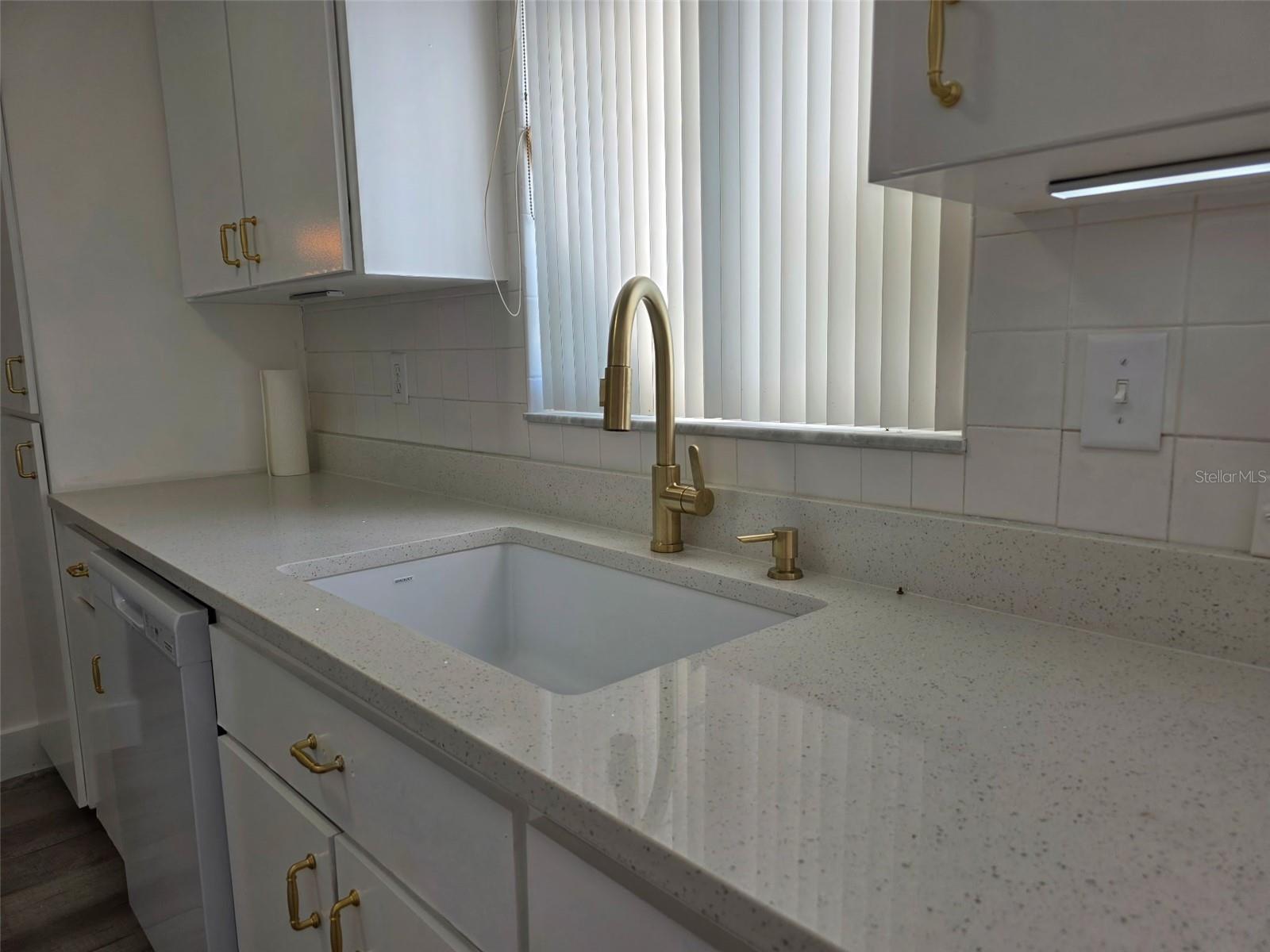 SPRUCE CREEK SOUTH - Residential Lease