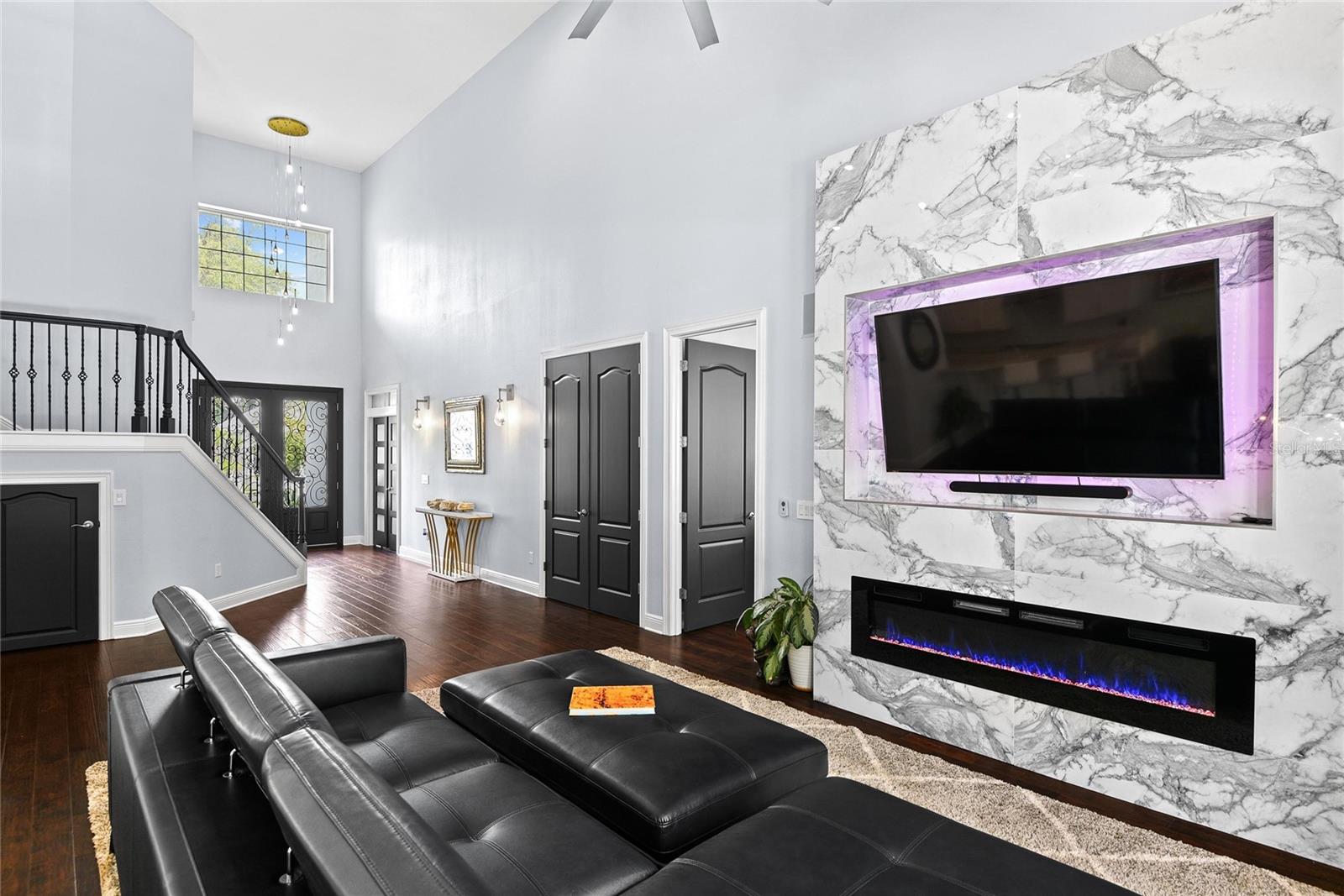 LAKEVIEW TERRACE - Residential