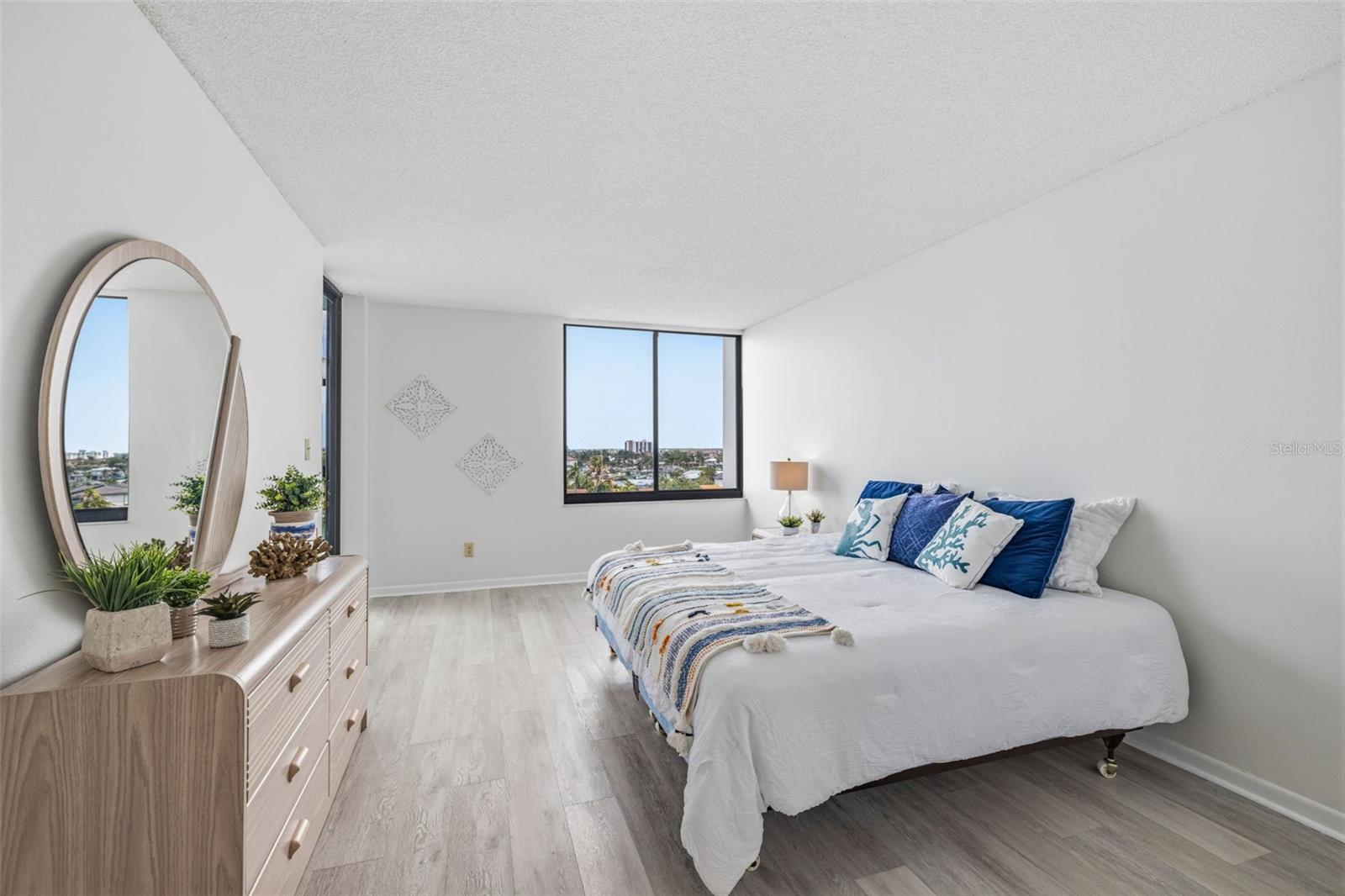 INTREPID THE CONDO - Residential