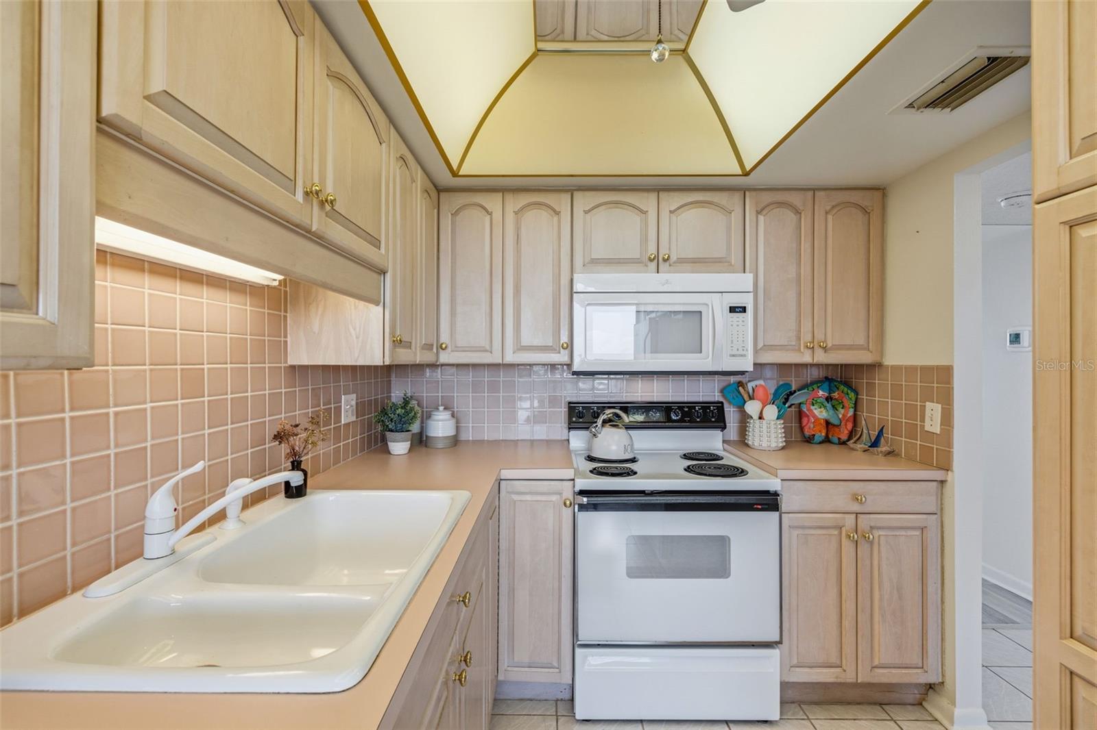 INTREPID THE CONDO - Residential