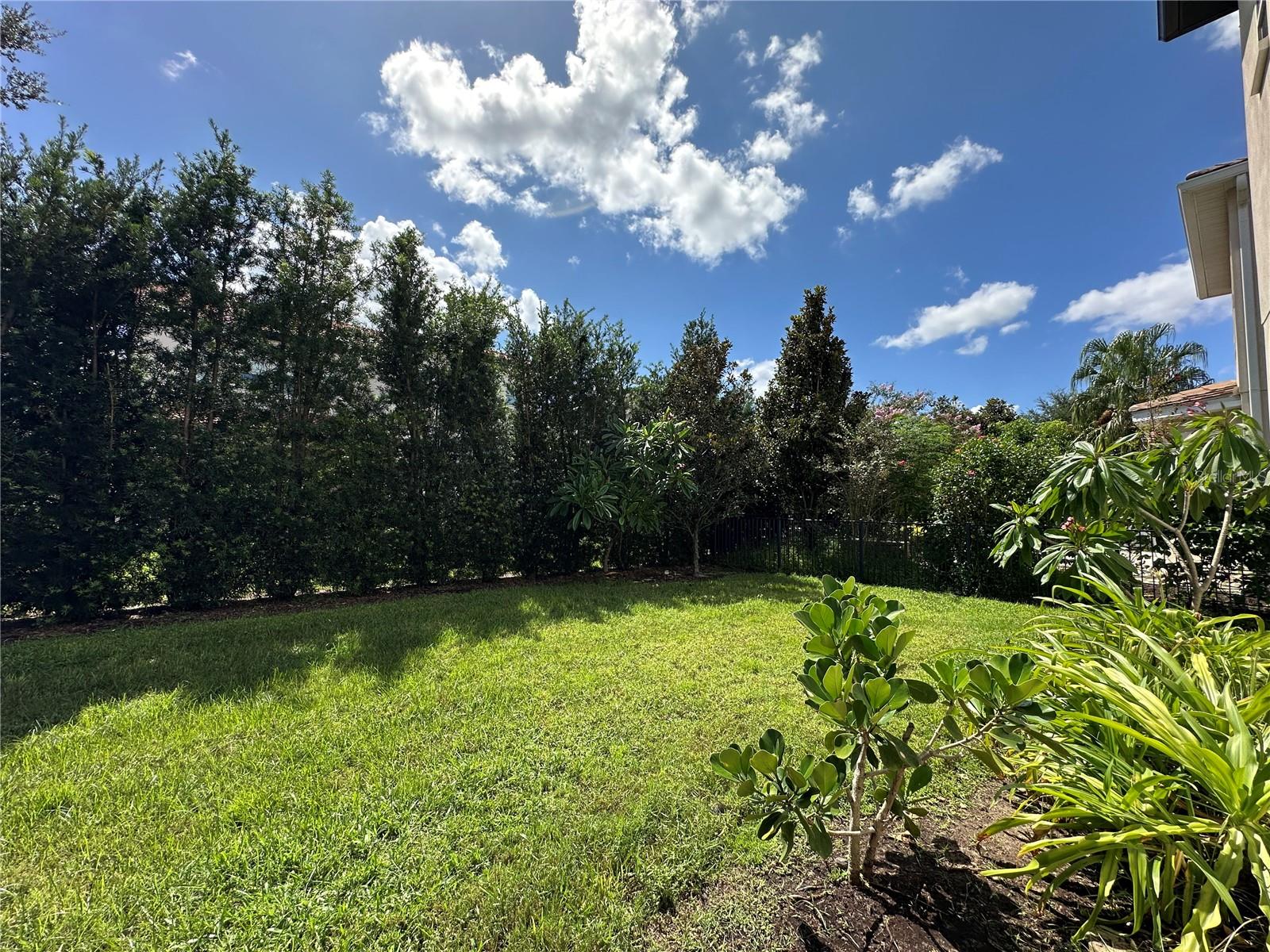 LAKESHORE PRESERVE PH 1 - Residential Lease