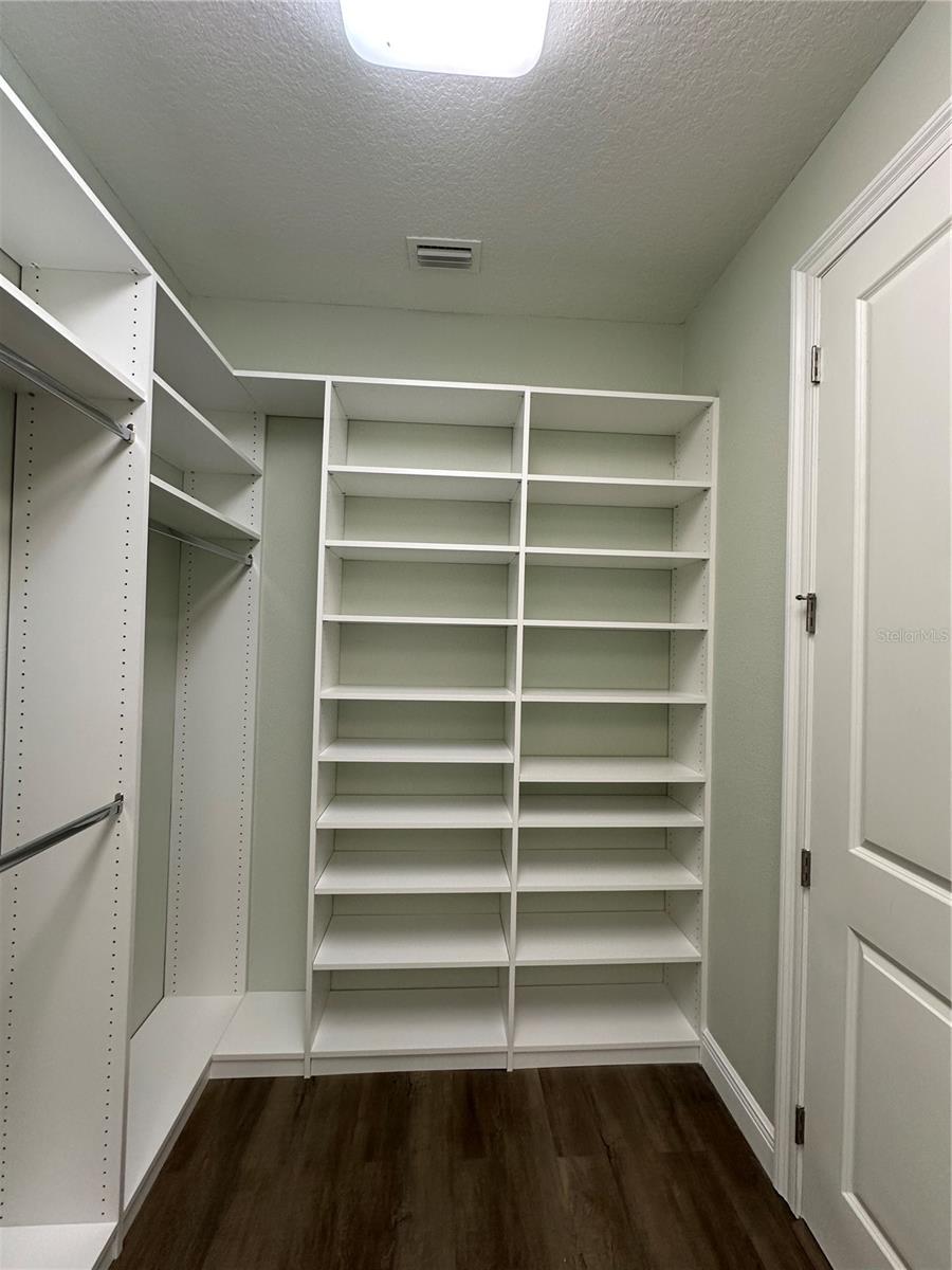 LAKESHORE PRESERVE PH 1 - Residential Lease