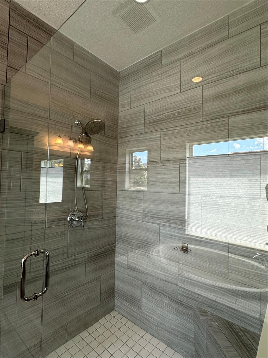 LAKESHORE PRESERVE PH 1 - Residential Lease