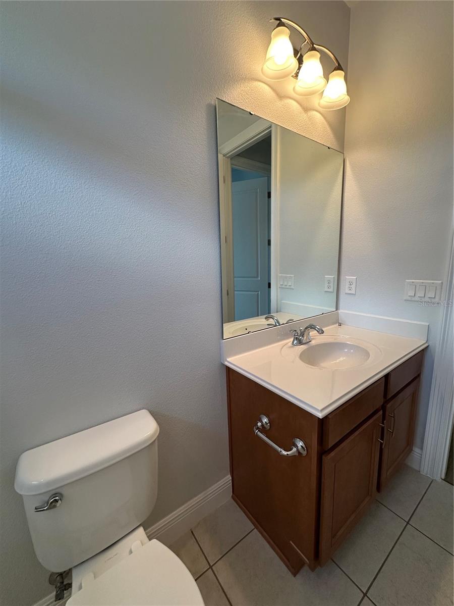LAKESHORE PRESERVE PH 1 - Residential Lease