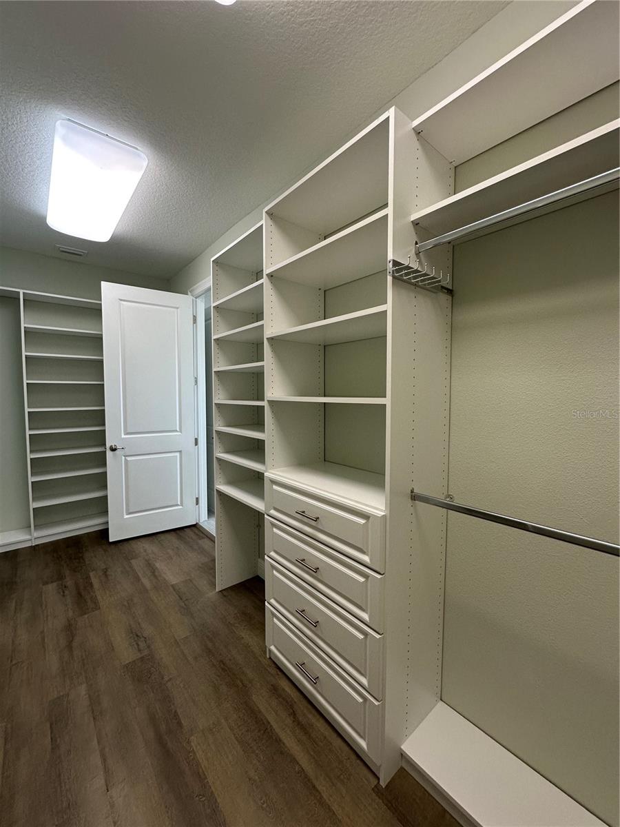 LAKESHORE PRESERVE PH 1 - Residential Lease
